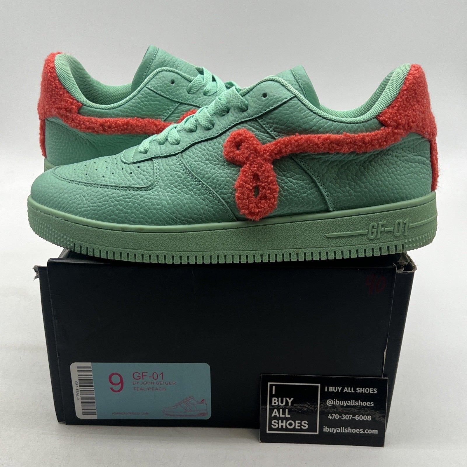 Size 9 - GF-01 By John Geiger 'Teal Pebbled Leather Peach Chenille'