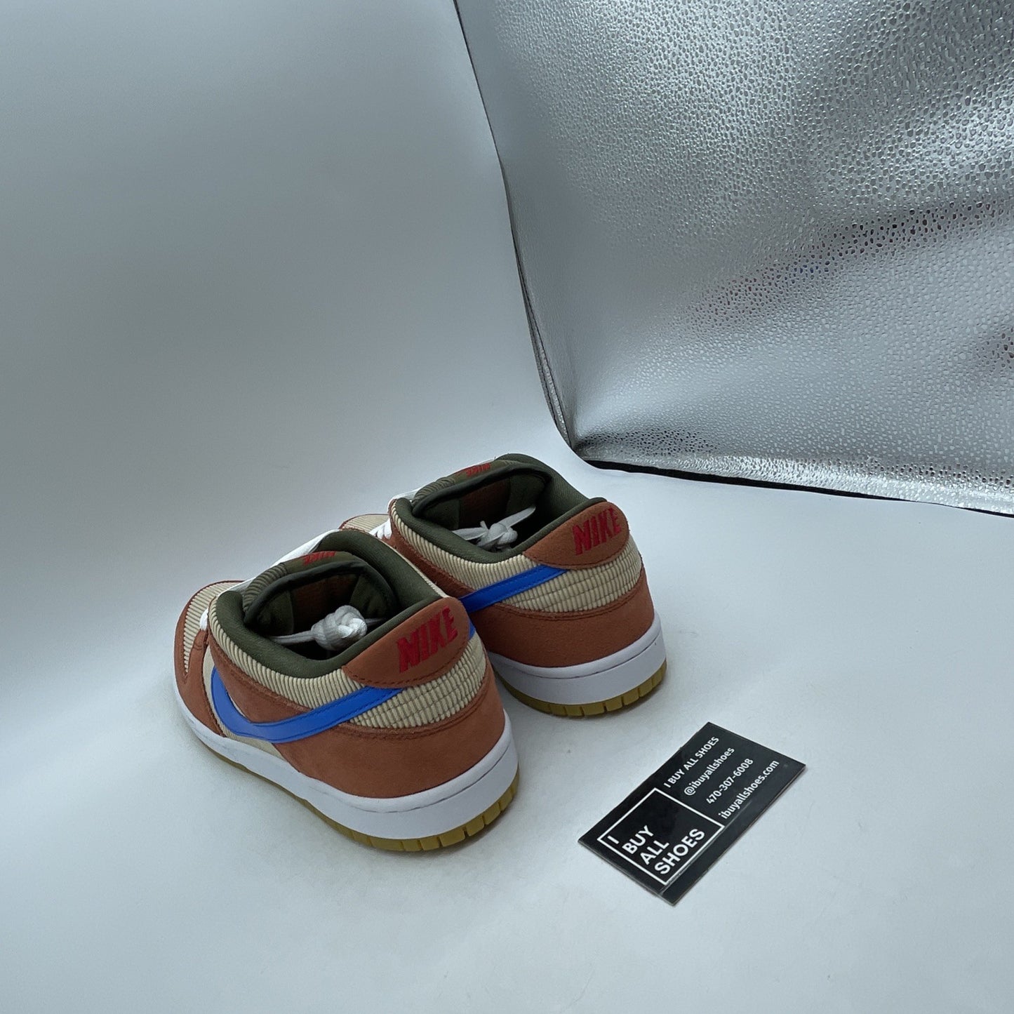 Size 11 - Nike Dunk Pro SB Low Corduroy (BQ6817-201)