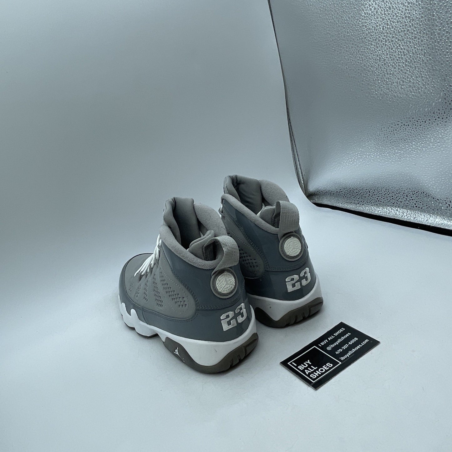 Size 7.5 - Air Jordan 9 Retro 2012 Cool Grey (302370-015)