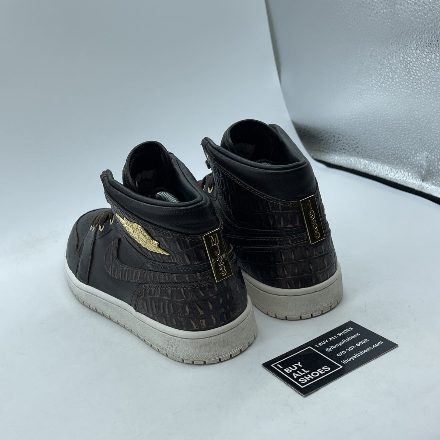 Size 9 - Air Jordan 1 Retro OG Pinnacle High Croc Brown Leather (705075-205)