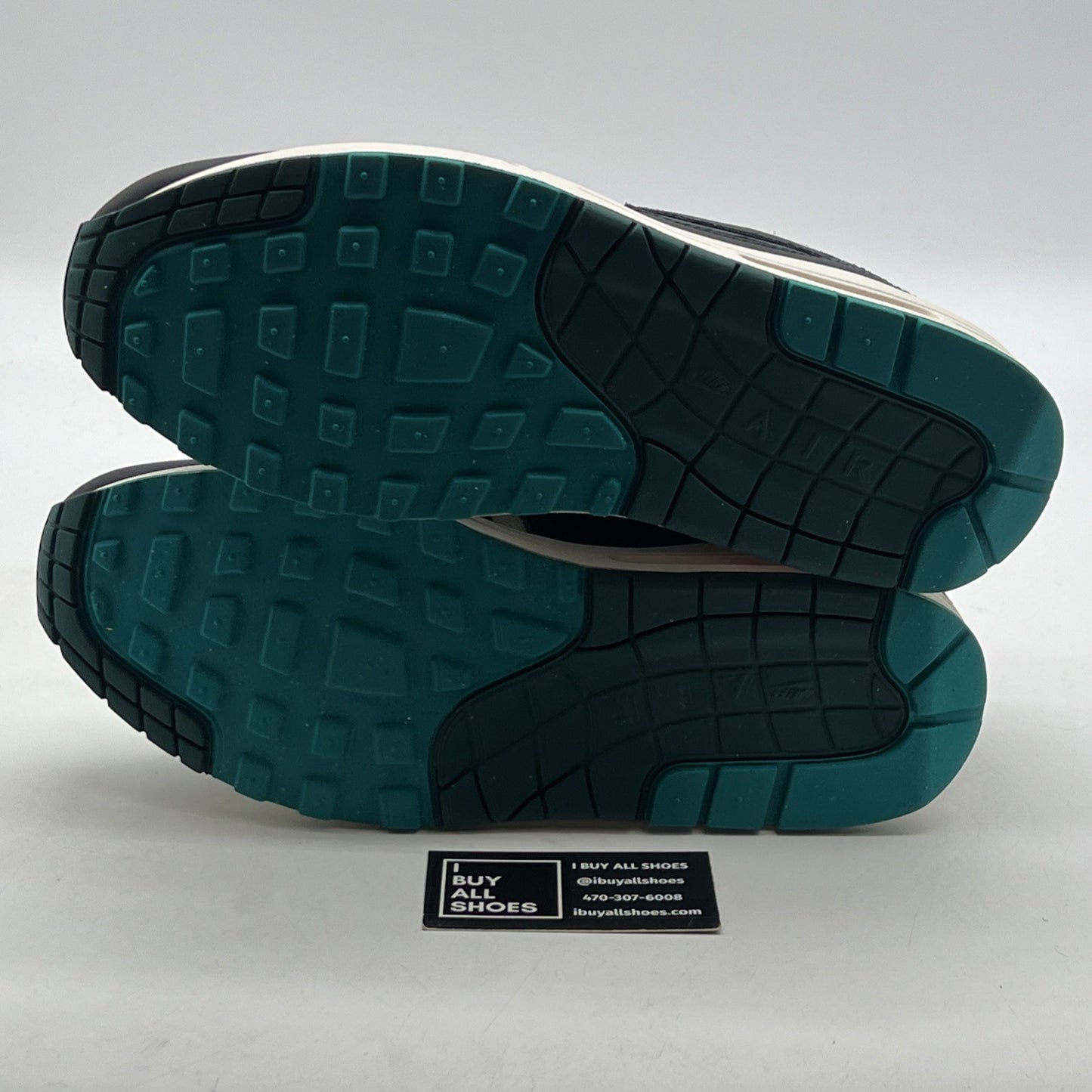 Size 12 - Nike LeBron James x Liverpool F.C. x Air Max 1 Third Kit (FB8914-100)