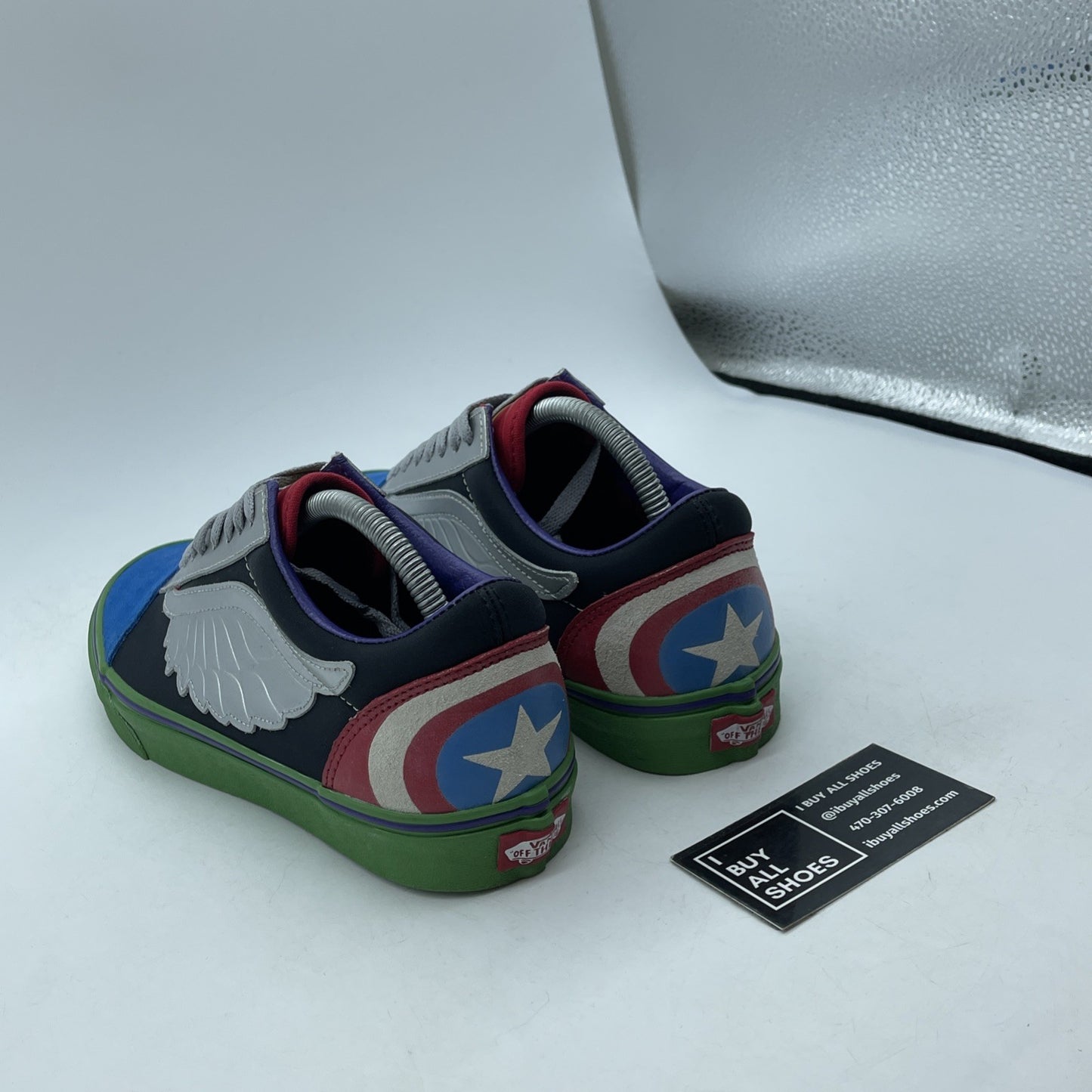 Size 9 - Vans Marvel Avengers Old Skool Captain America Suede (721356)