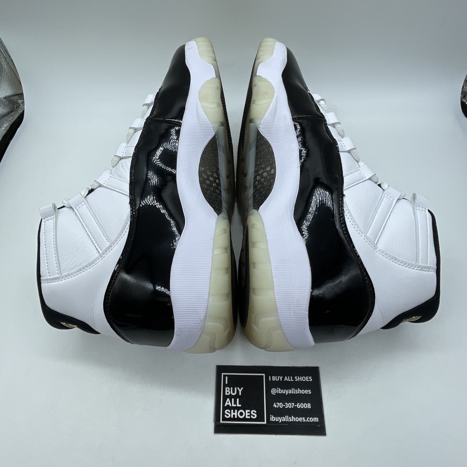 Size 11.5 - Jordan 11 Retro Mid Gratitude / Defining Moments (CT8012-170)