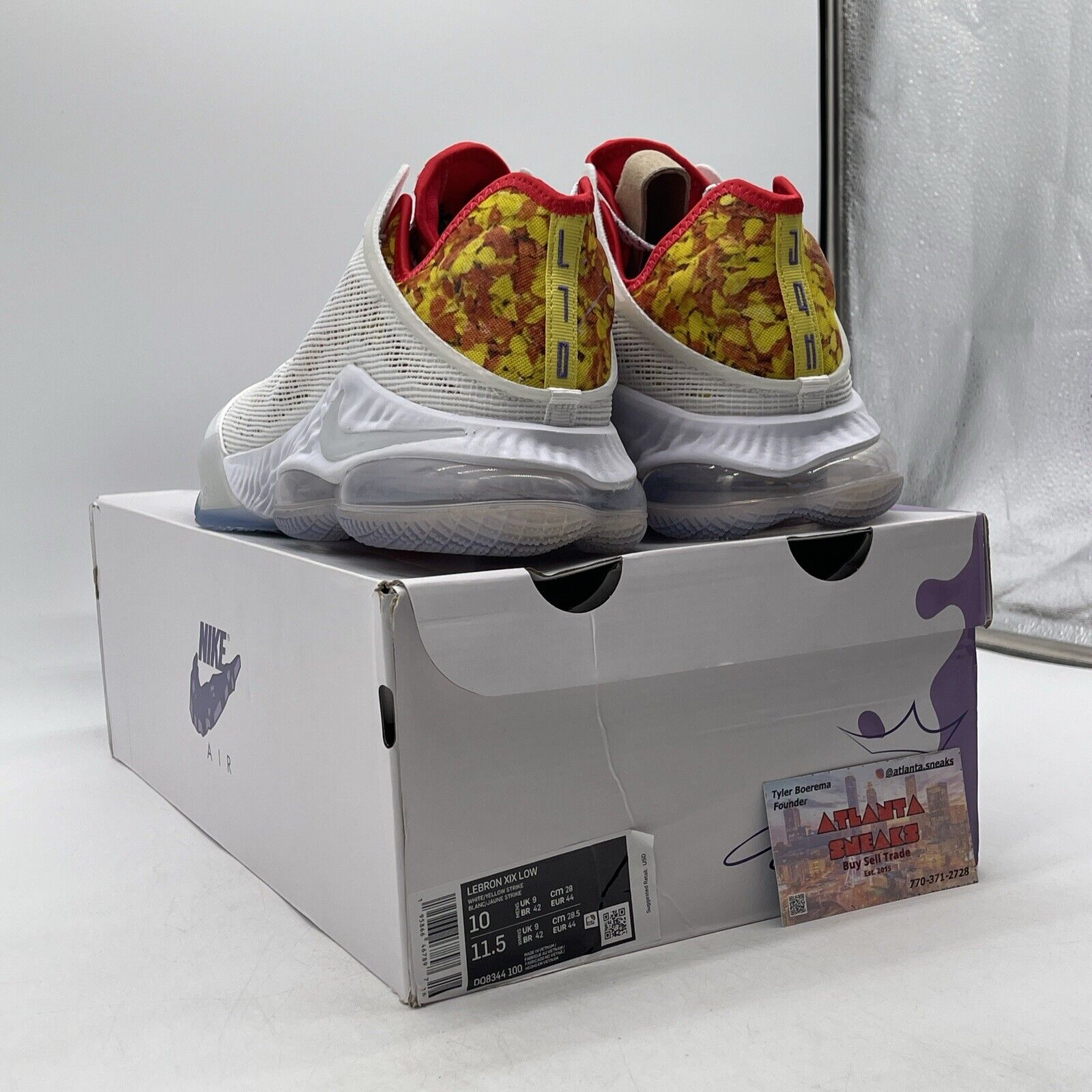 Size 10 - Nike Flintstone x LeBron 19 Low Magic Fruity Pebbles (DQ8344-100)