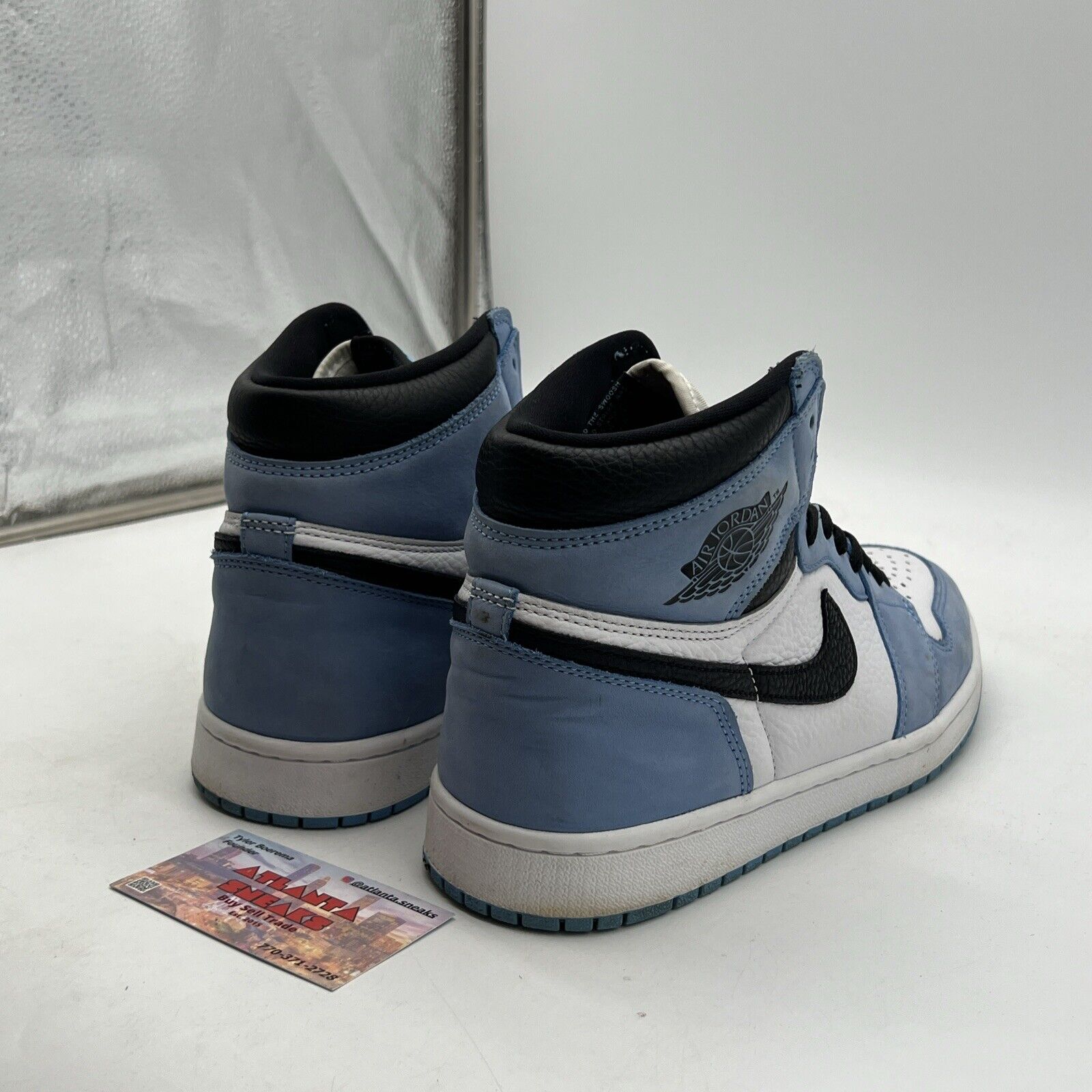 Size 11 - Jordan 1 Retro OG High University Blue (555088-134)