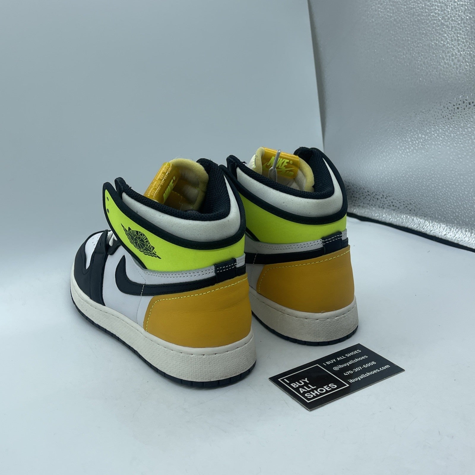 Size 7Y- Jordan 1 Retro High OG Volt White Black Leather (575441-118)