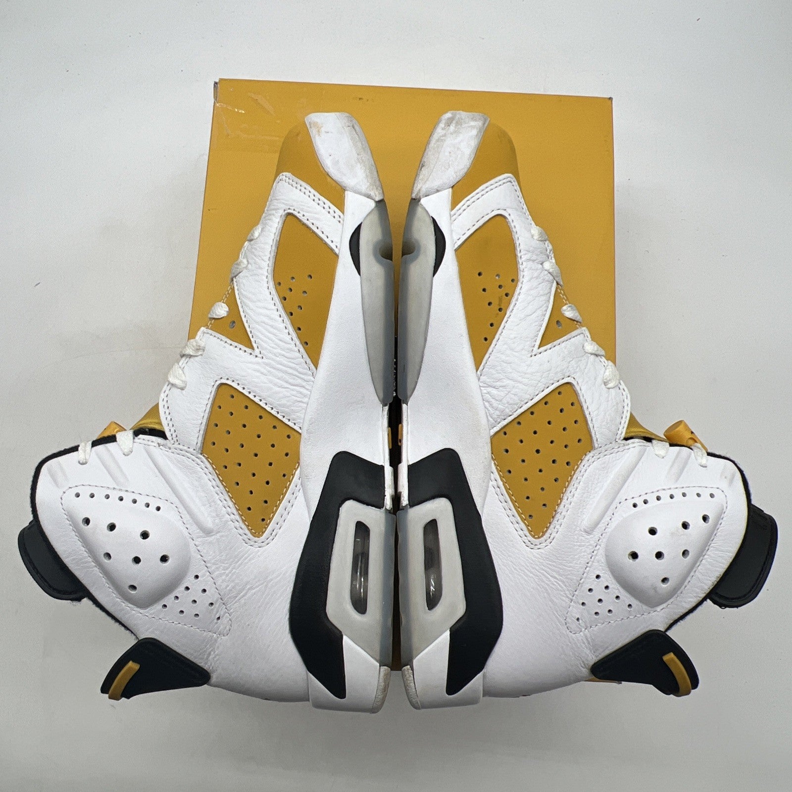 Size 9.5 - Air Jordan 6 Retro Yellow Ochre (CT8529-170)
