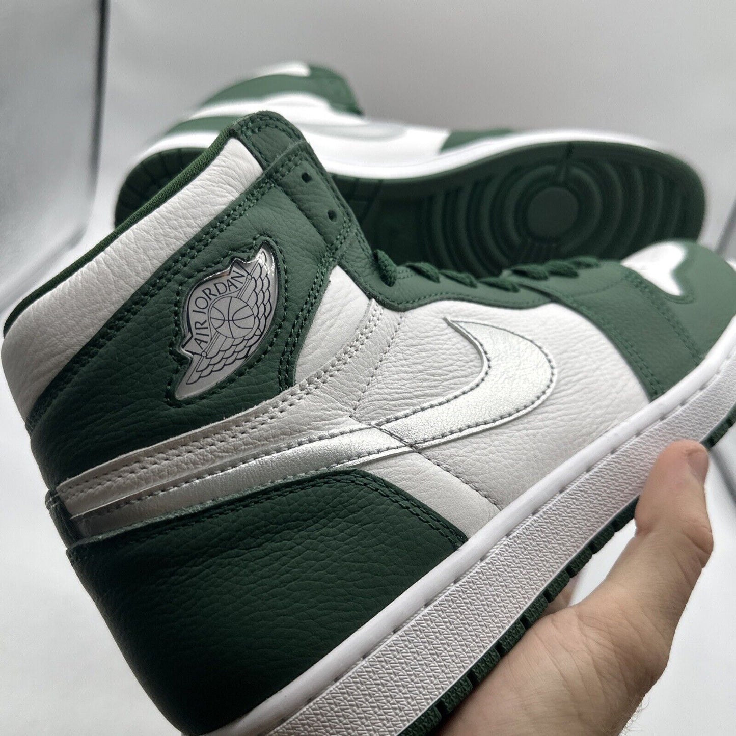 Air Jordan 1 Retro High OG Gorge Green SIZE 11 DZ5485-303 SHIPS SAME DAY!