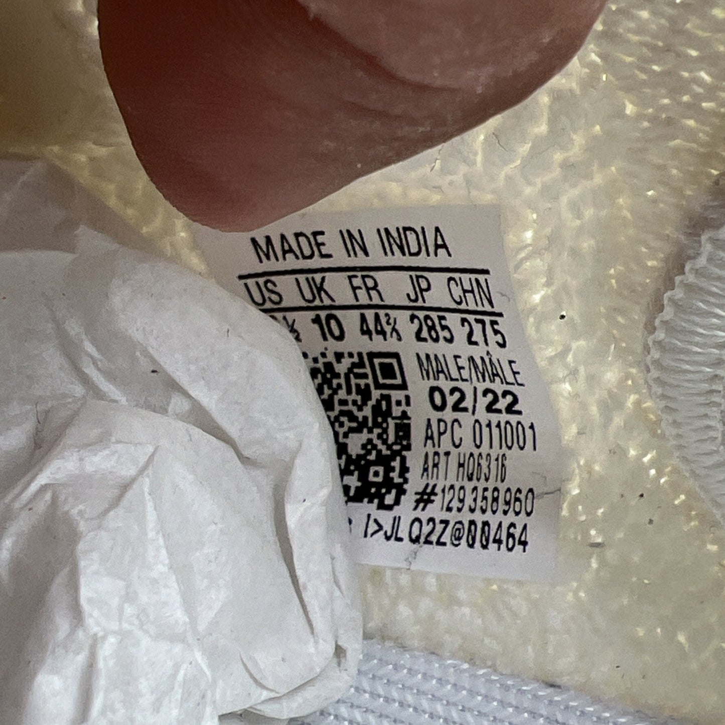 Size 10.5 - adidas Yeezy Boost 350 V2 Low Bone (HQ6316)