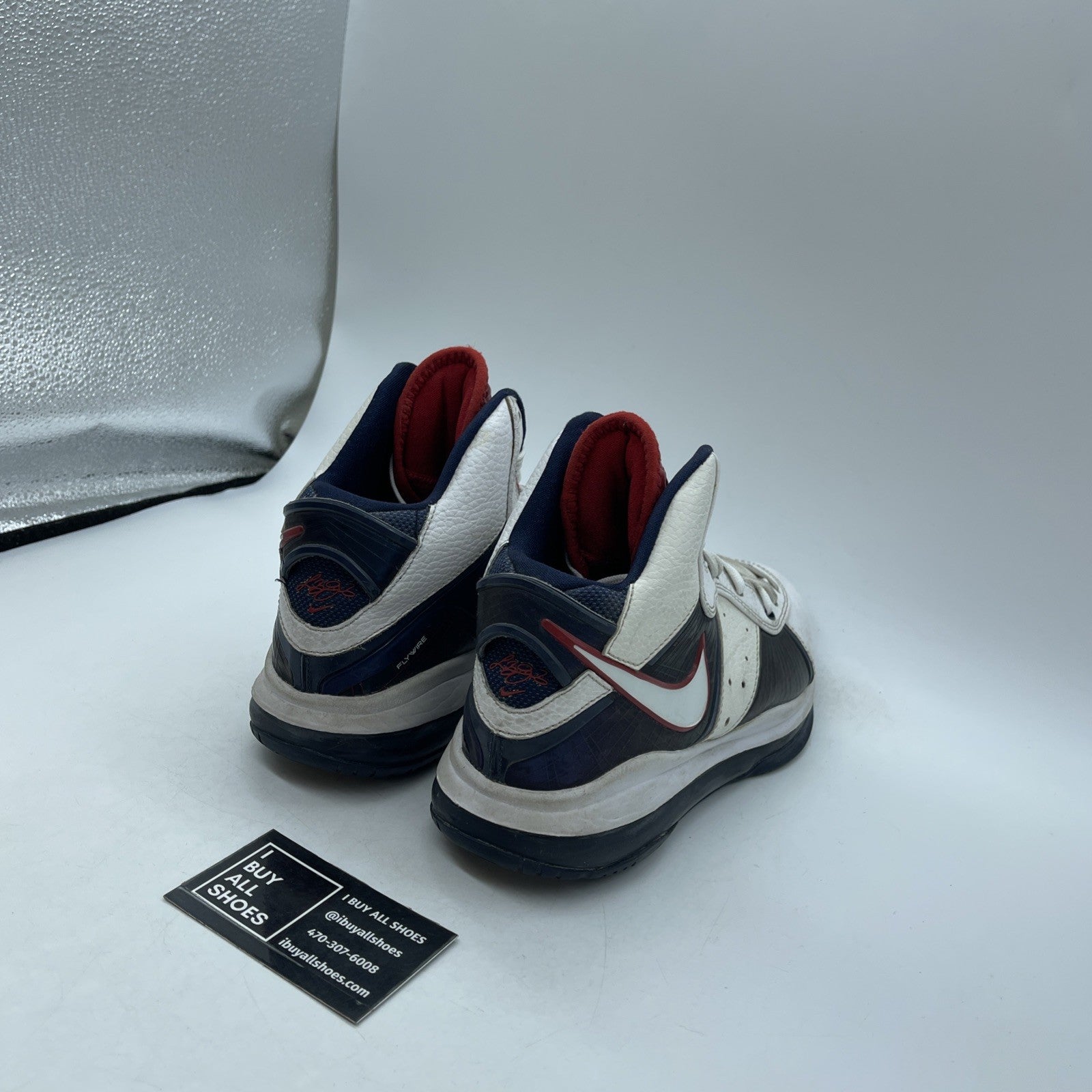 Size 6.5 (GS) - Nike Air Max LeBron VIII Mid Independence Day (415238-100)