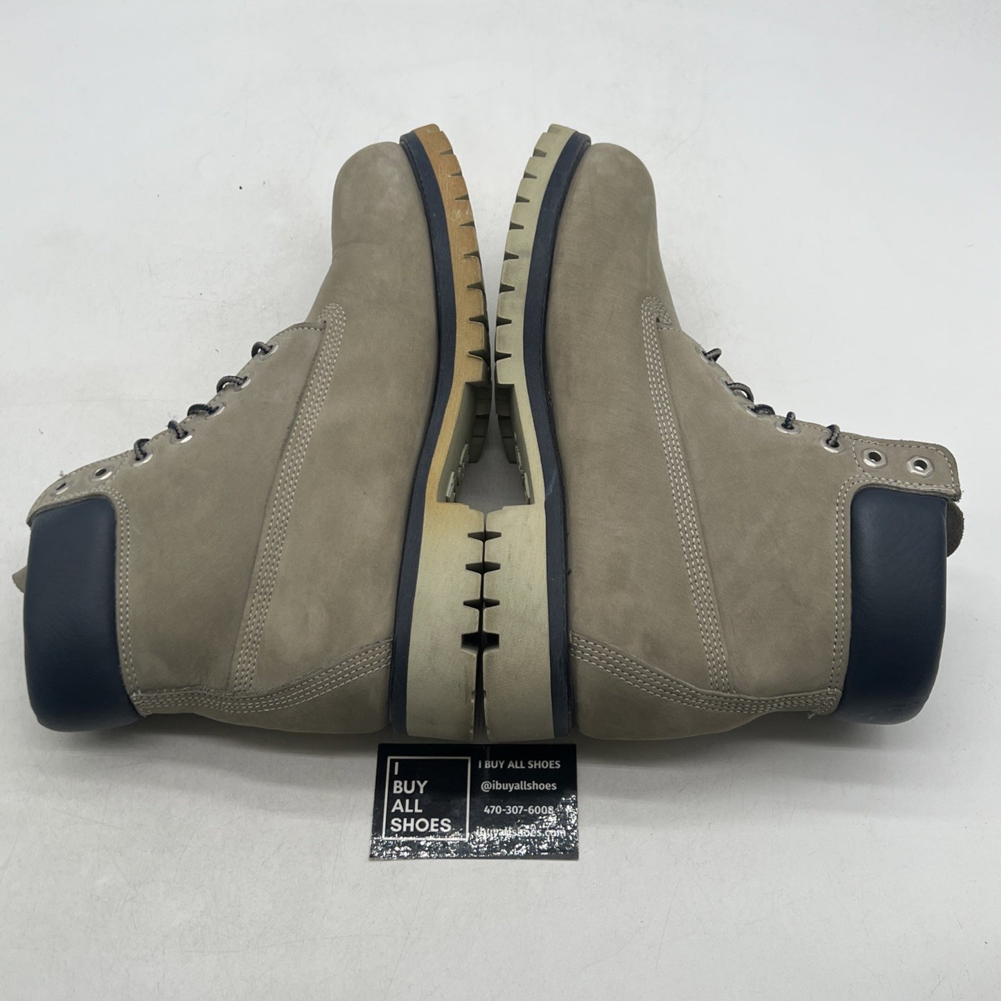 Size 9 - Timberland Classic Workwear Outdoor Boots