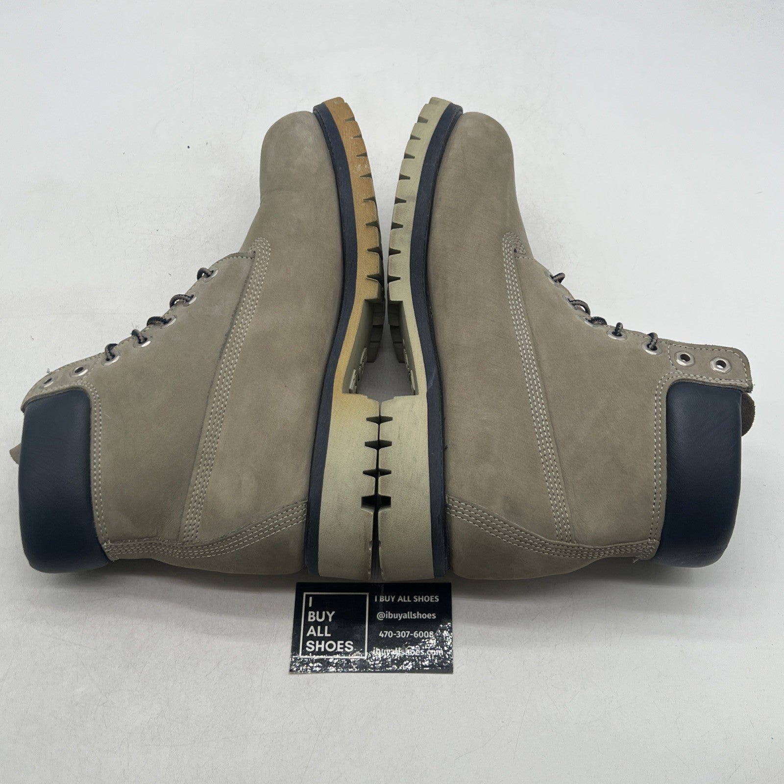 Size 9 - Timberland Classic Workwear Outdoor Boots