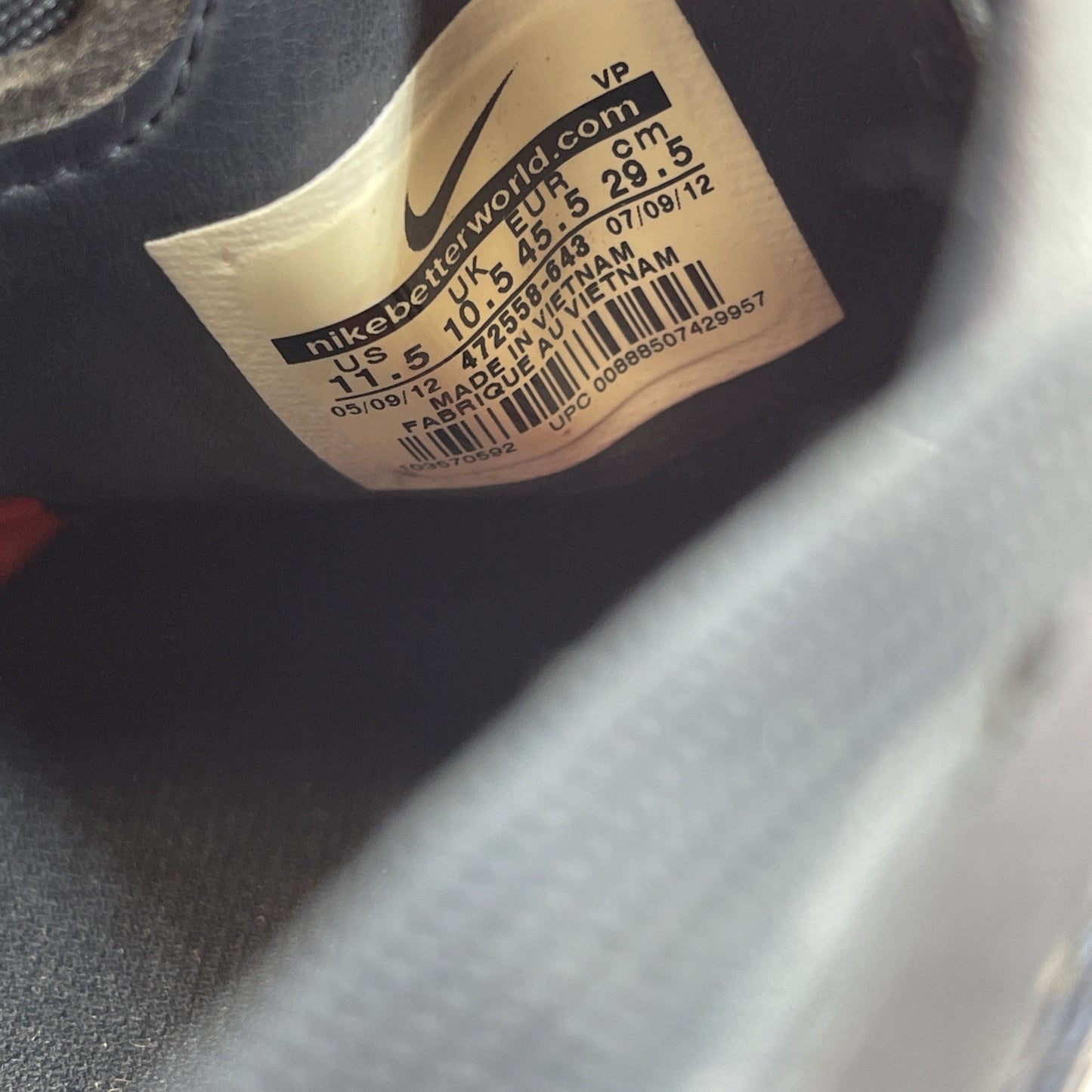 Size 11.5 - Nike total 90 Mens size 13 shoot IV Orange (472558-643)