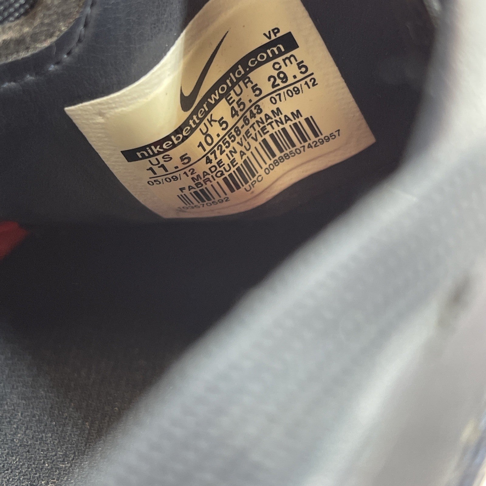 Size 11.5 - Nike total 90 Mens size 13 shoot IV Orange (472558-643)