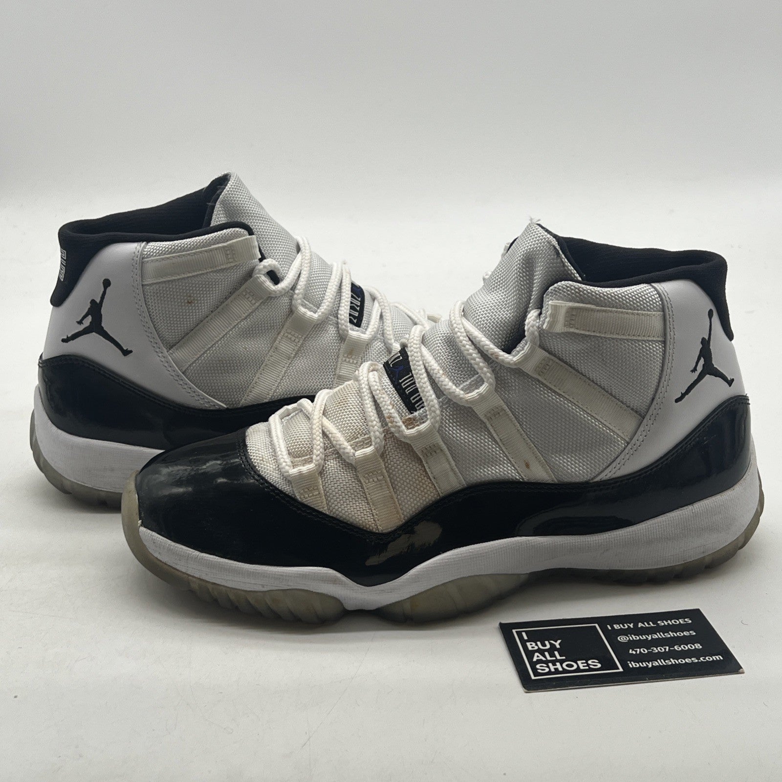 Size 9.5 - Air Jordan 11 Retro Concord 2011 (378037-107)