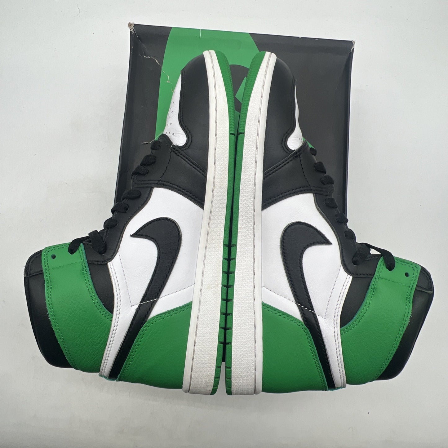 Size 11 - Air Jordan 1 Retro OG High Lucky Green (DZ5485-031)