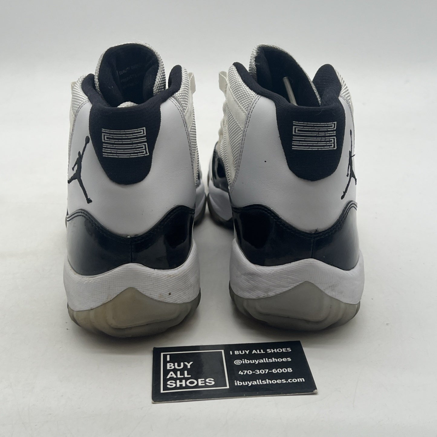 Size 9.5 - Air Jordan 11 Retro Concord 2011 (378037-107)