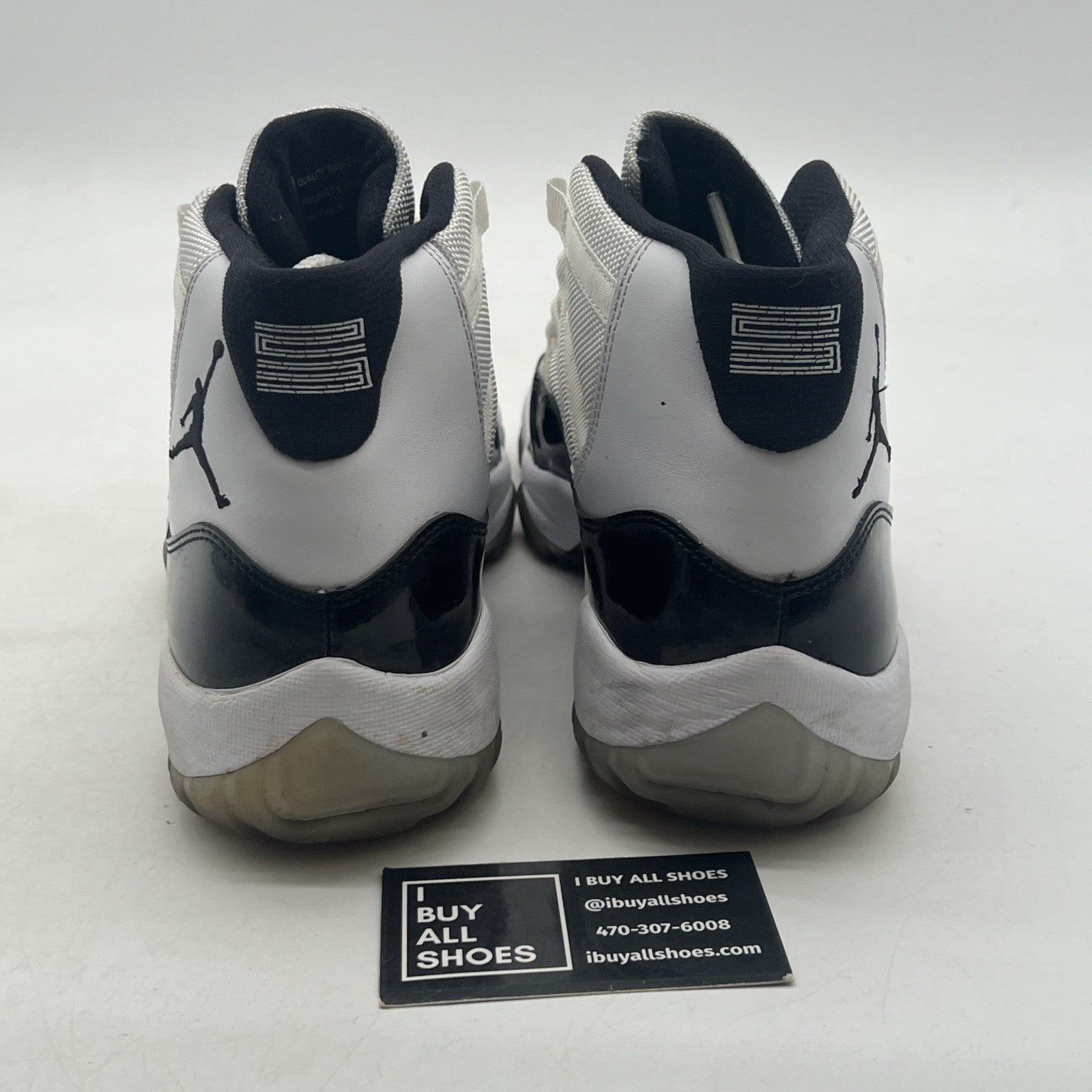Size 9.5 - Air Jordan 11 Retro Concord 2011 (378037-107)