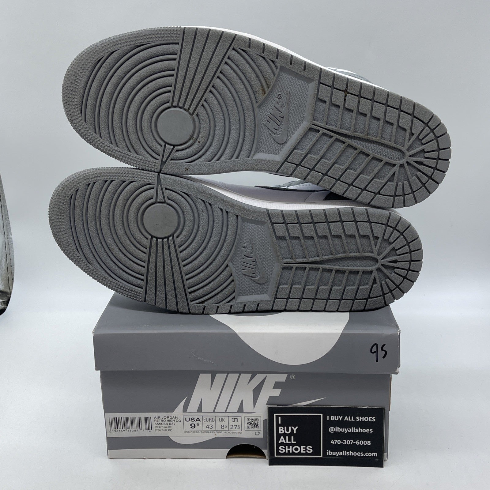 Size 9.5 - Jordan 1 Retro High OG Stealth Grey White Leather (555088-037)