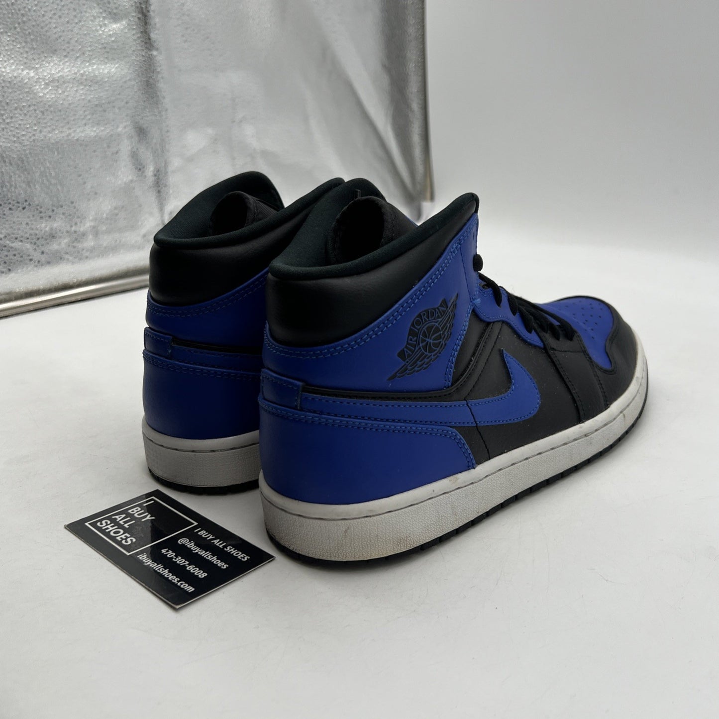 Size 10.5 - Air Jordan 1 Mid Hyper Royal 2021 (554724-077)