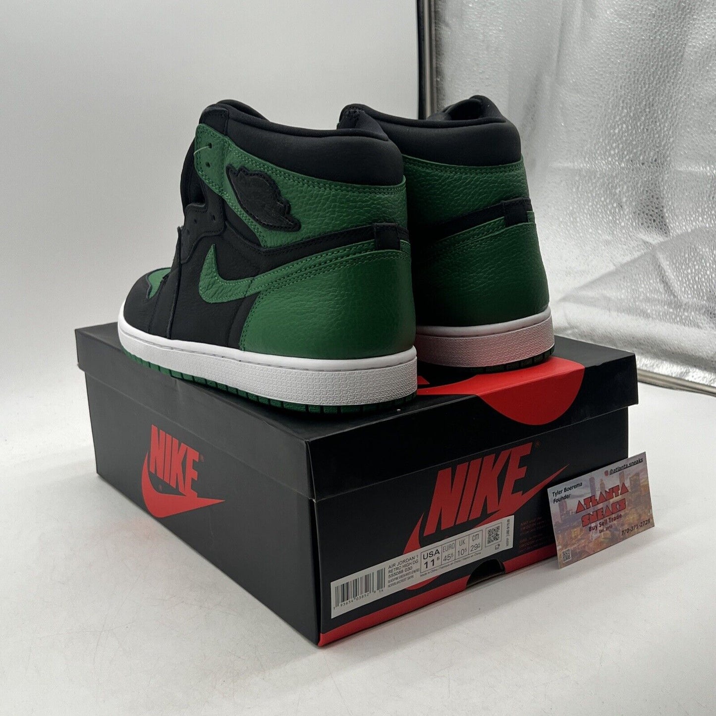 Size 11.5 - Jordan 1 Retro OG High Pine Green 2.0 Black Leather (555088-030)