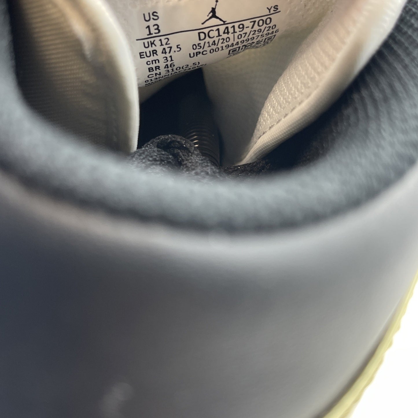 Size 13 - Air Jordan 1 Mid SE Metallic Gold 2020 (DC1419-700)