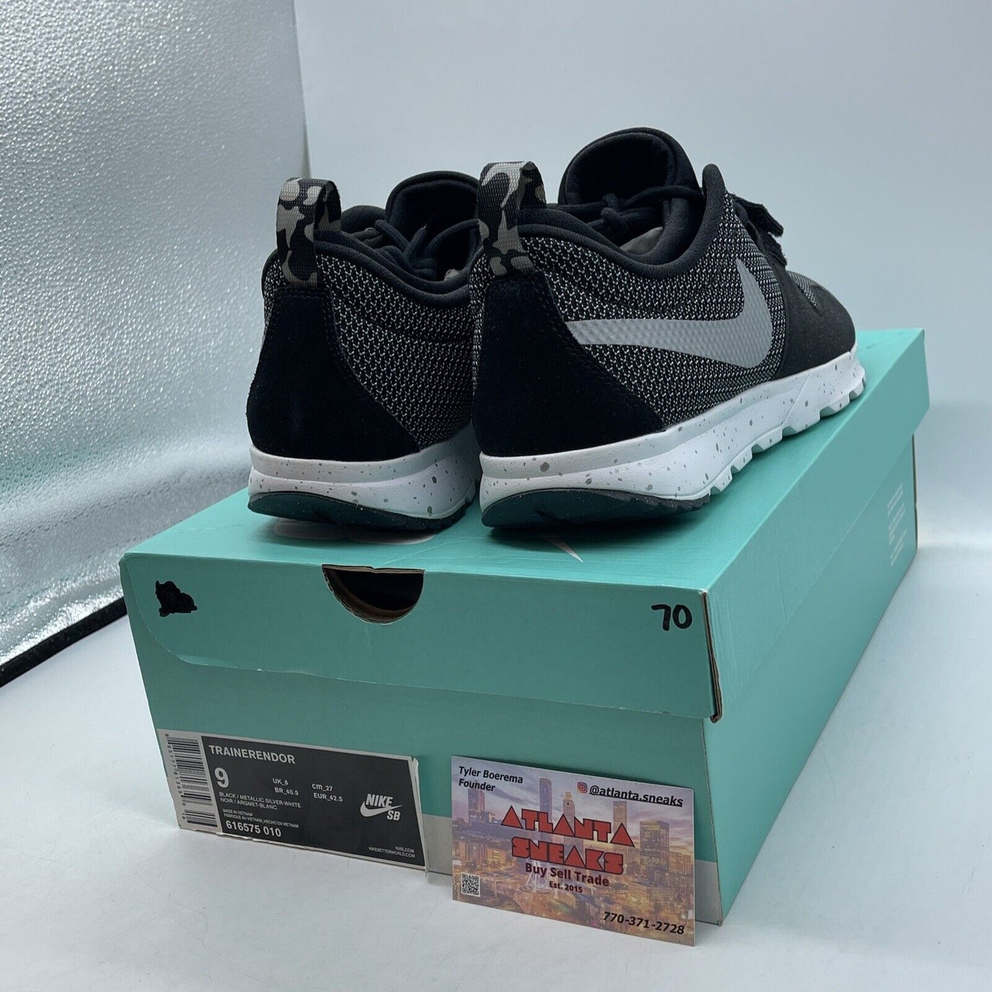 Size 9 - Nike SB Trainernedor Gray White Black Suede (616575-010)