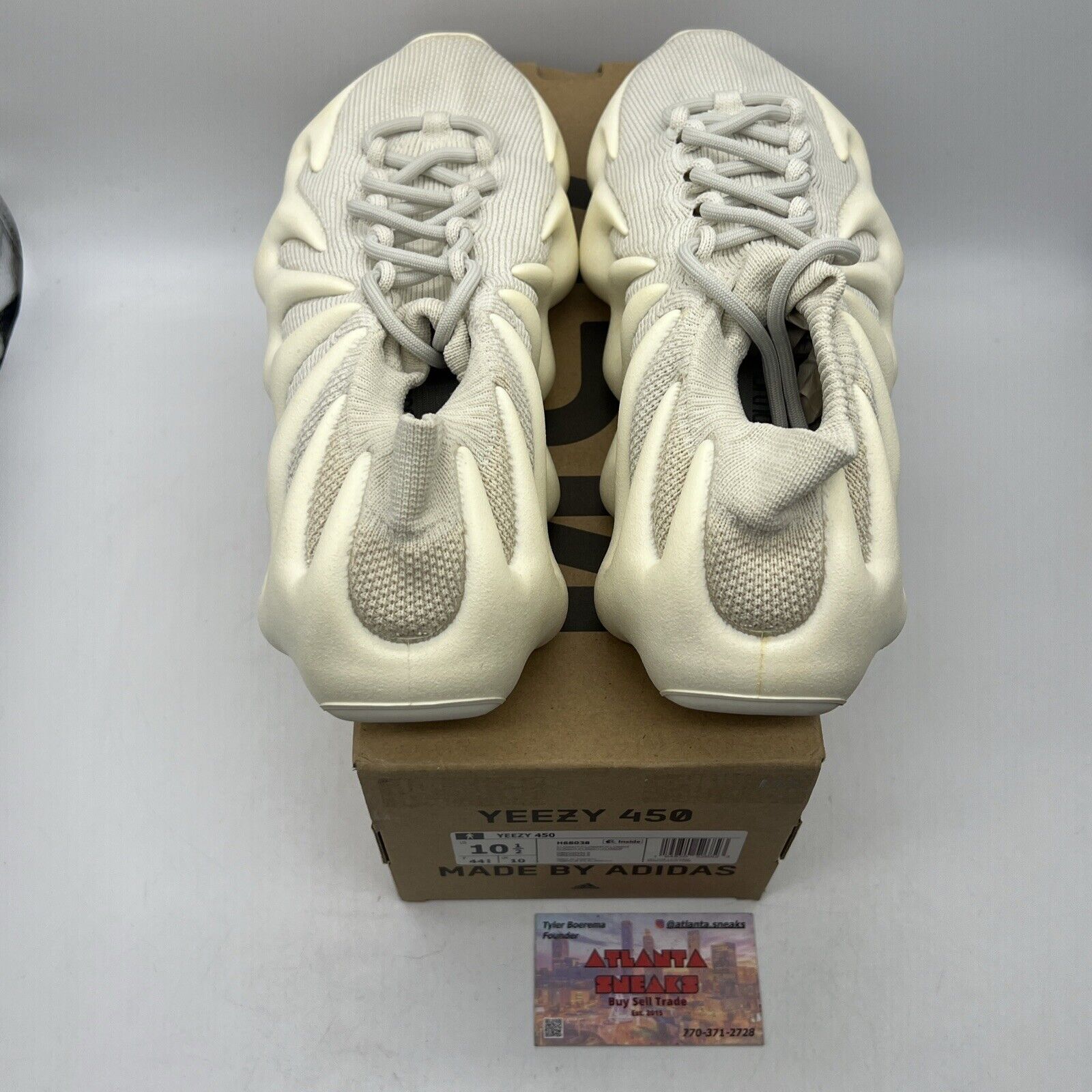 Size 10.5 - adidas Yeezy 450 Cloud White (H68038)