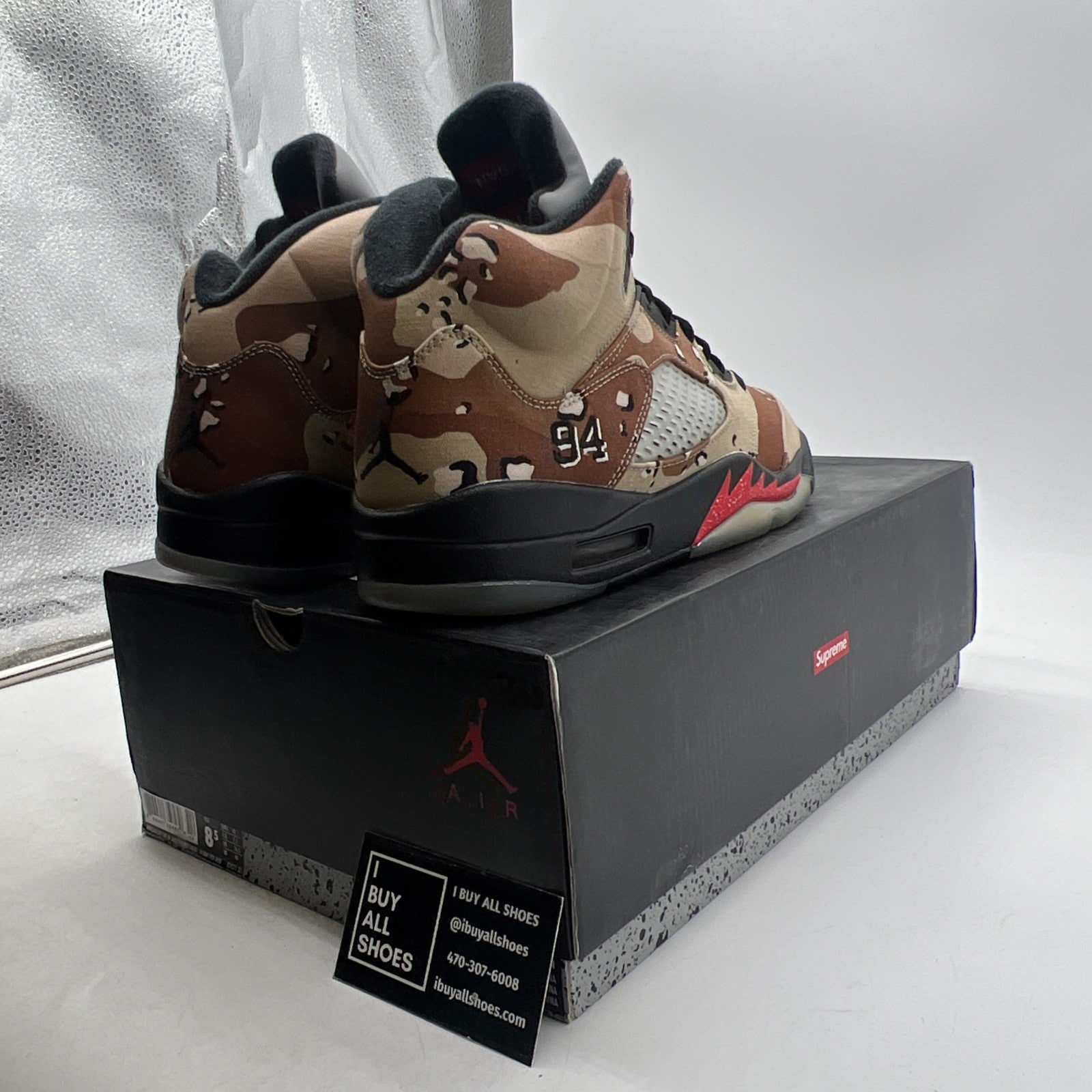 Size 8.5 - Supreme x Air Jordan 5 Retro Desert Camo (824371-201)