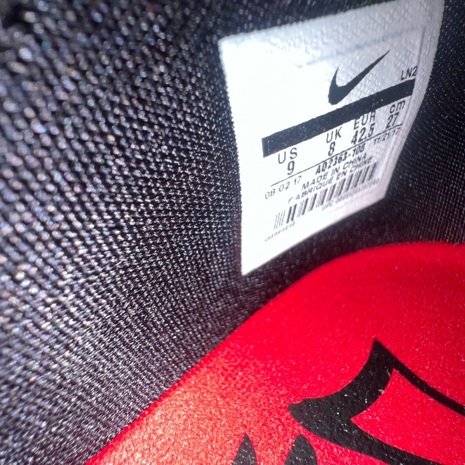 Size 9 - Nike LeBron 15 Graffiti (AQ2363-100)