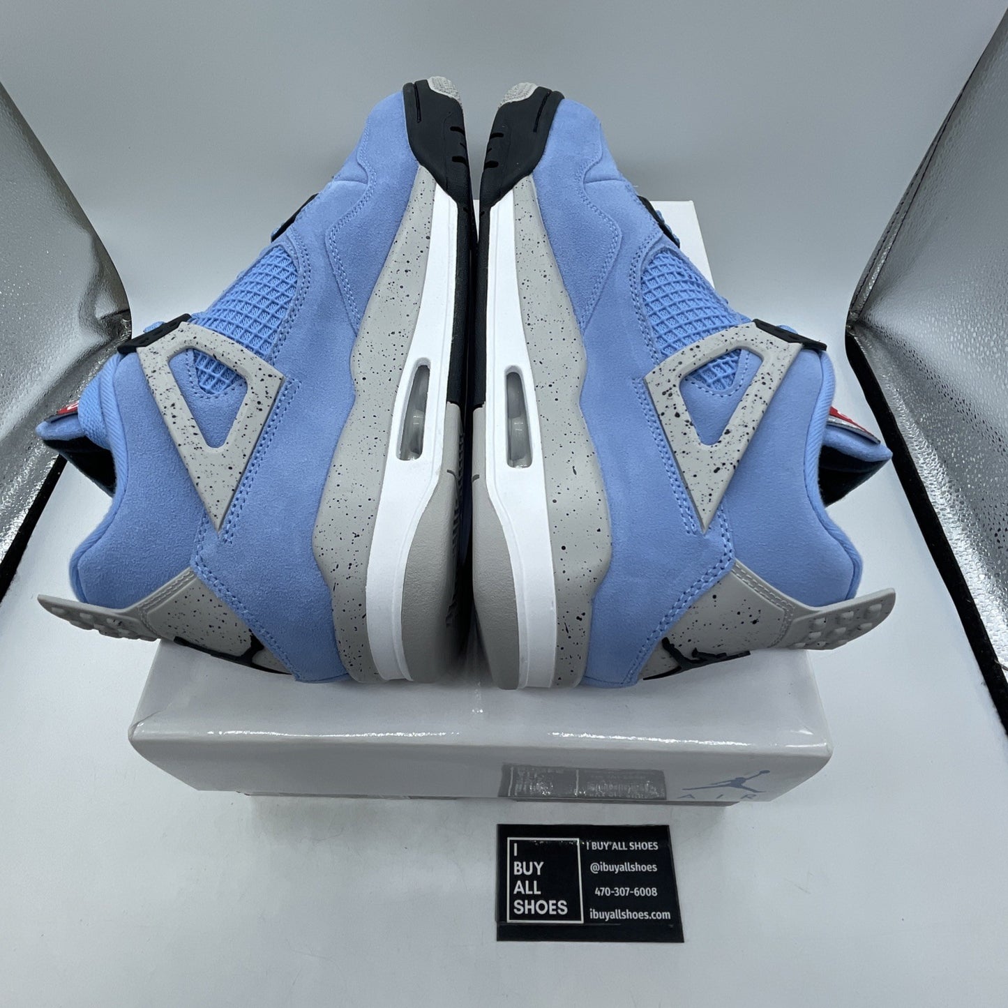 Size 10.5 - Air Jordan 4 Retro Mid University Blue (CT8527-400)