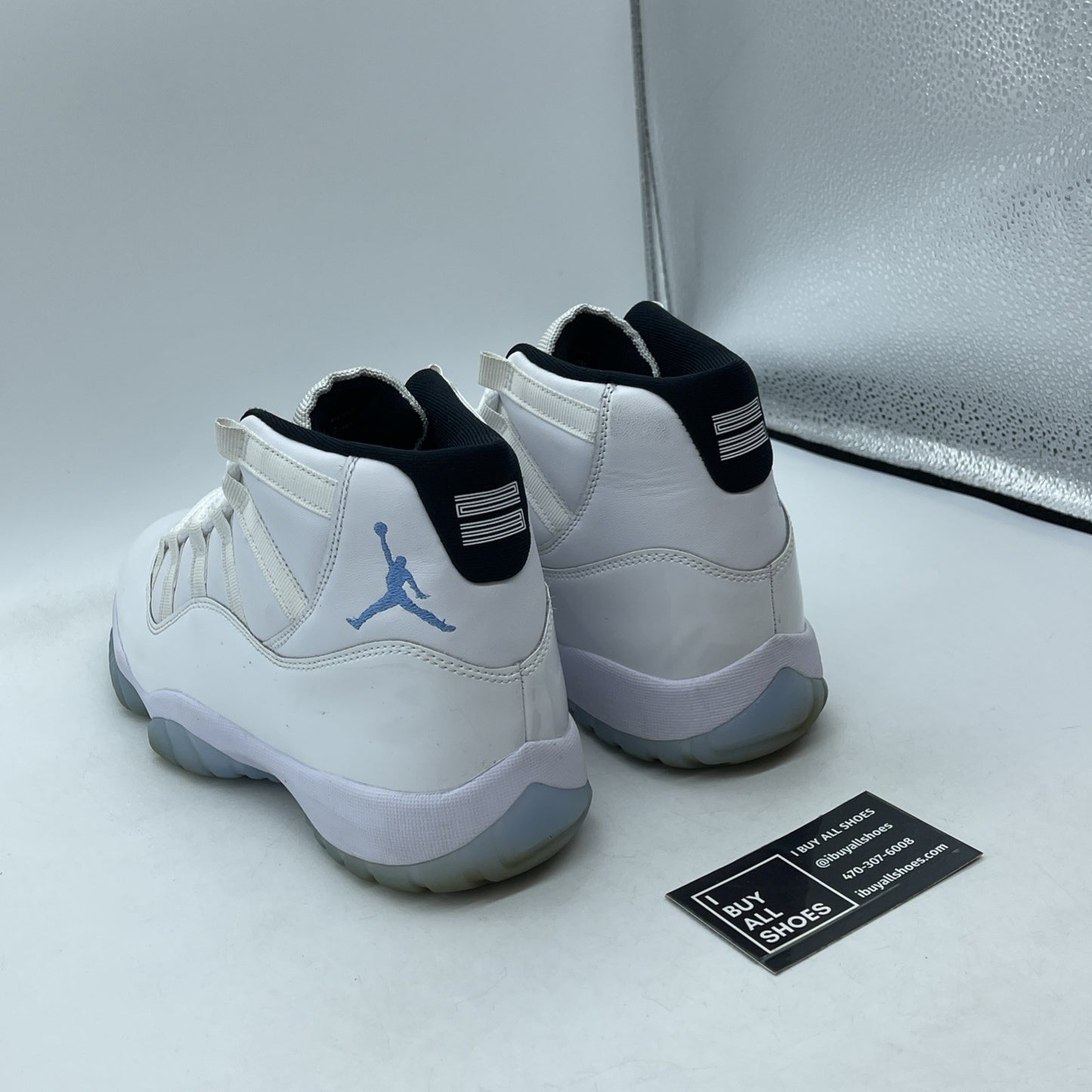 Size 9.5 - Air Jordan 11 Retro 2024 Legend Blue Columbia White (CT8012-104)