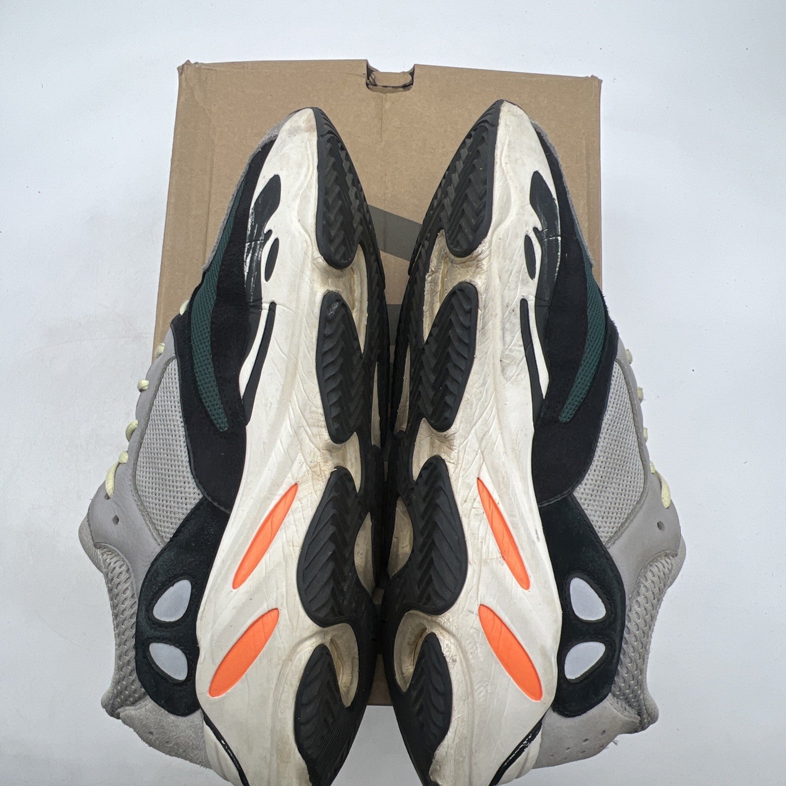 Size 11 - adidas Yeezy Boost 700 Low Wave Runner (B75571)