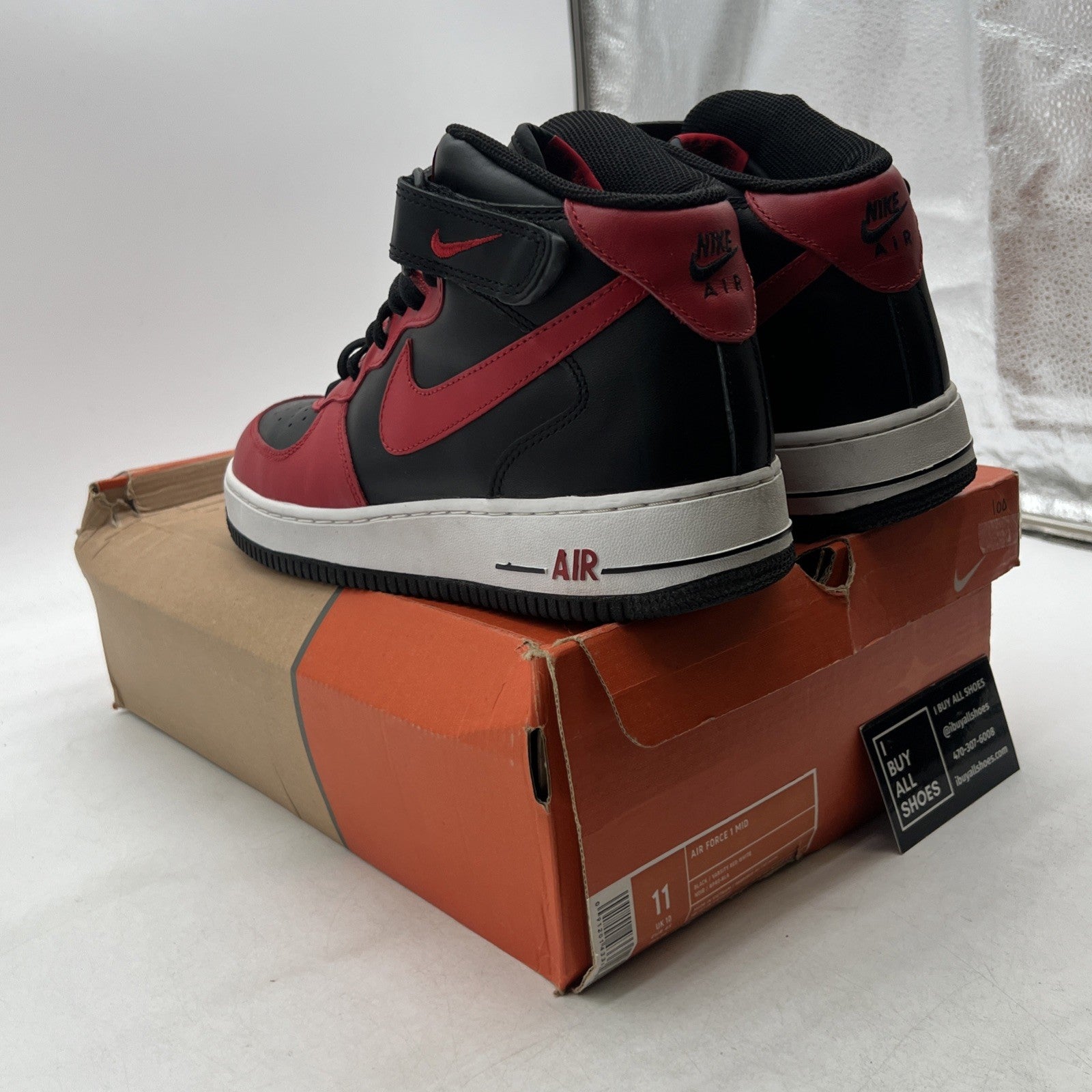 Size 11 - Nike Air Force 1 Mid Bred (306352-063)