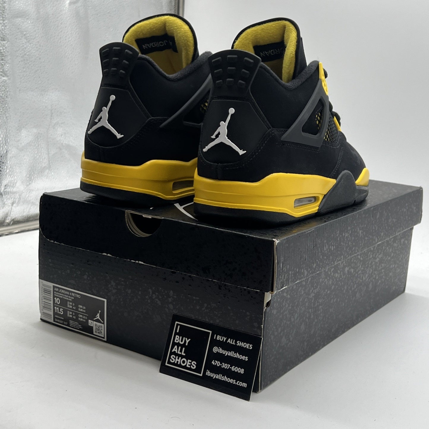 Size 10 - Air Jordan 4 Retro Mid Thunder (DH6927-017)