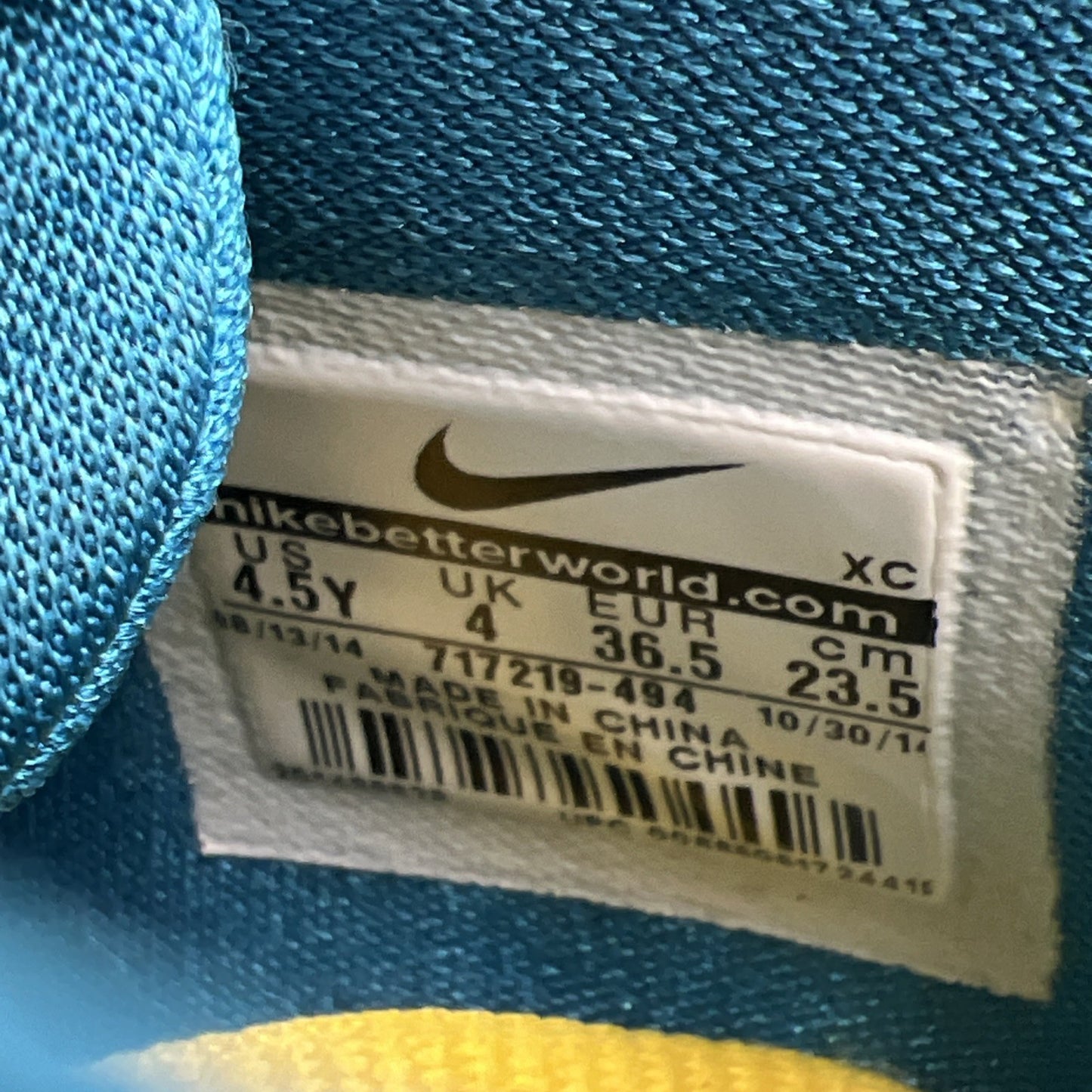 Size 4.5Y - Nike Kyrie 1 Cereal Basketball Sneakers (717219-494)