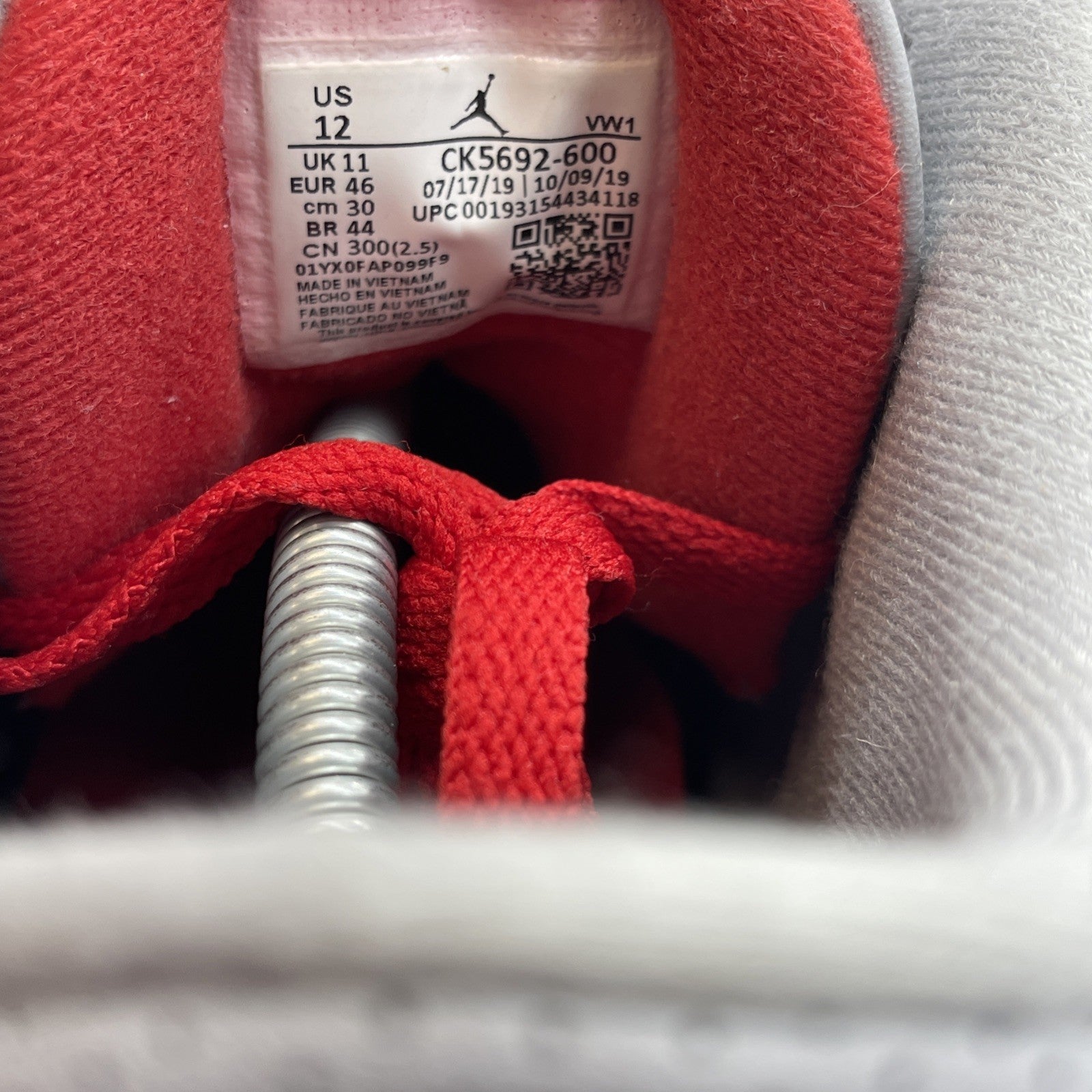 Size 12 - Jordan 3 Retro SE Mid Unite Red Black Grey Suede Leather (CK5692-600)