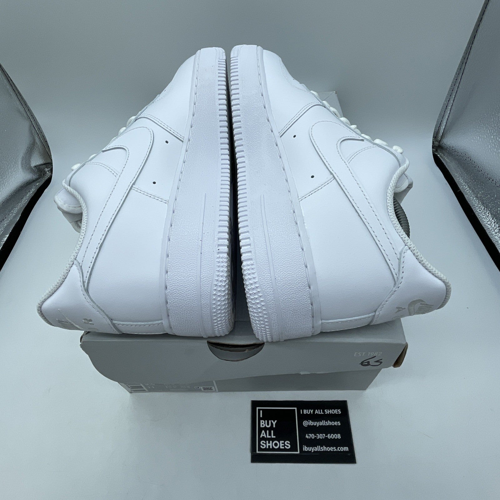 Size 9.5 - Nike Air Force 1 '07 Low Triple White Leather (CW2288-111)