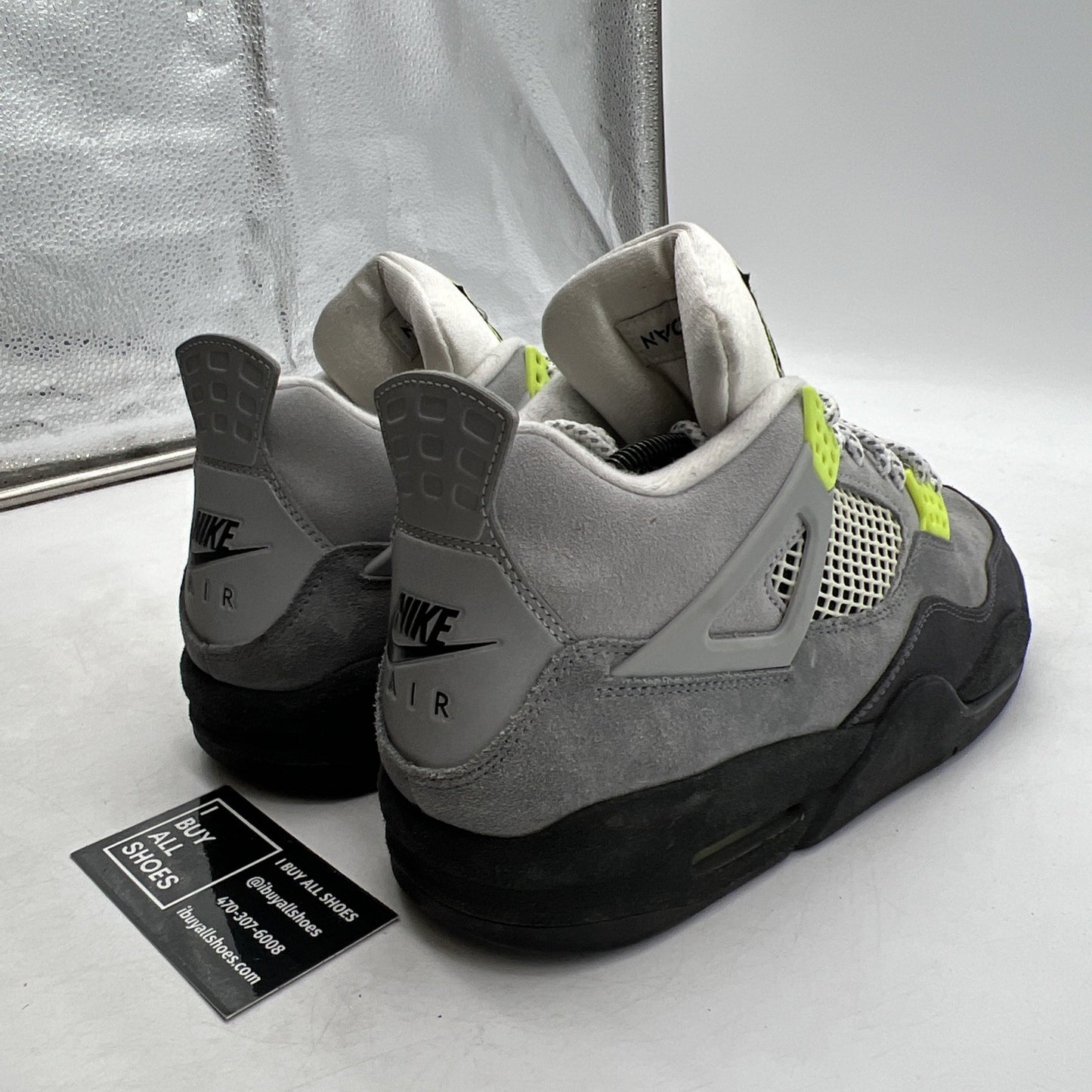 Size 9.5 - Air Jordan 4 Retro SE Mid Neon 95 (CT5342-007)