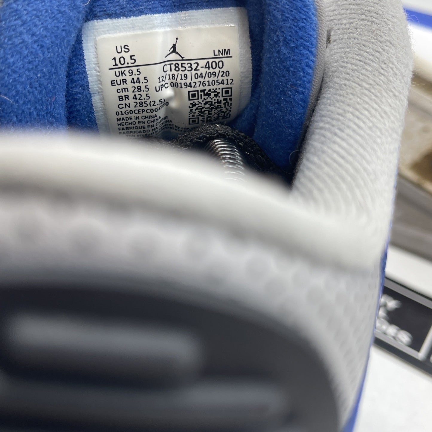 Size 10.5 - Air Jordan 3 Retro Varsity Royal 2020 (CT8532-400)
