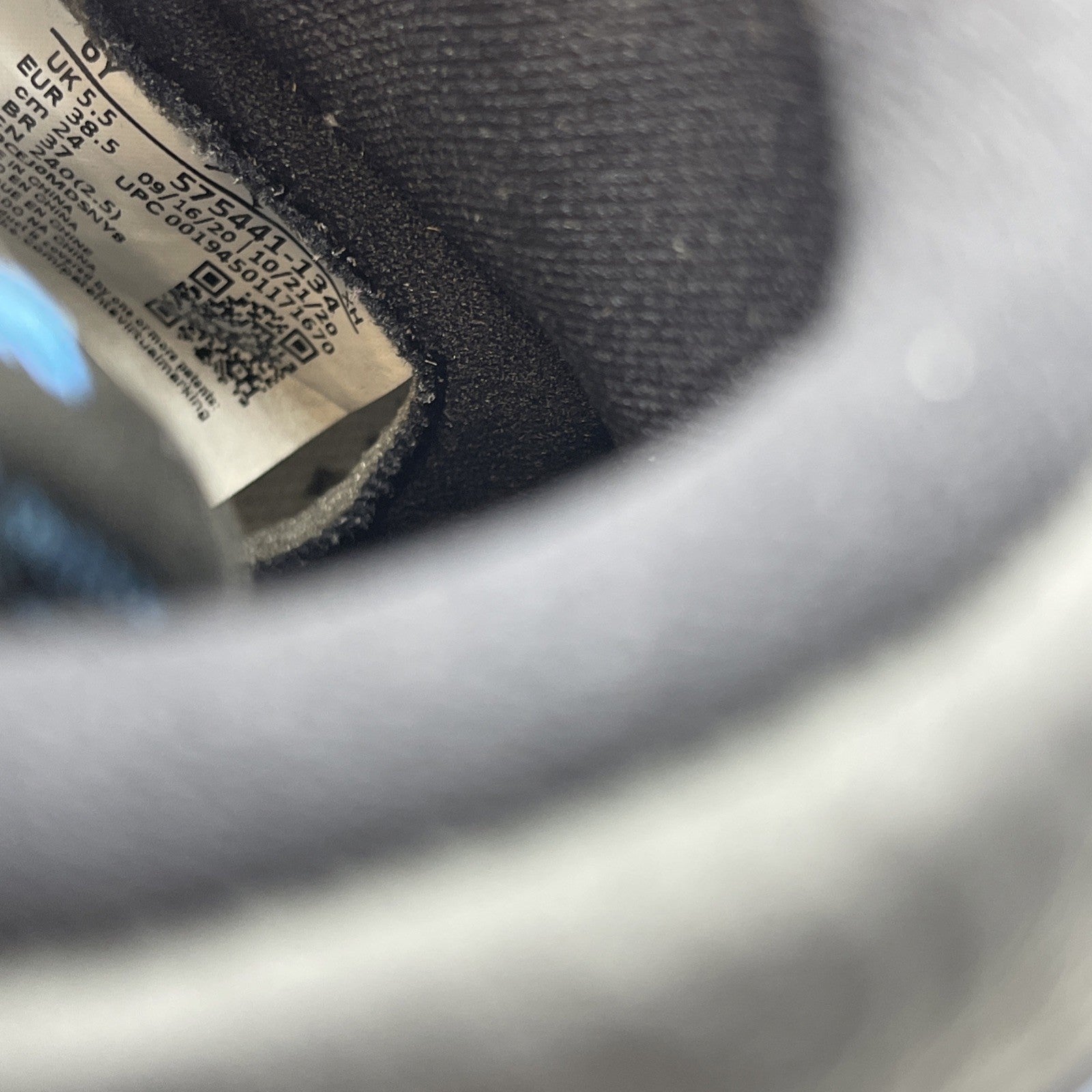 Size 6 - Air Jordan 1 Retro OG High University Blue (575441-134)