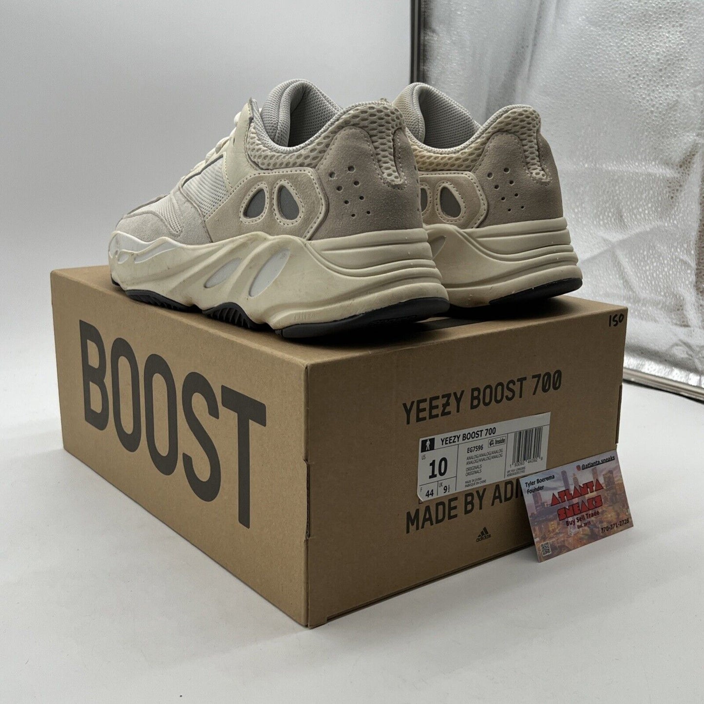 Size 10 - adidas Yeezy Boost 700 Low Analog (EG7596)