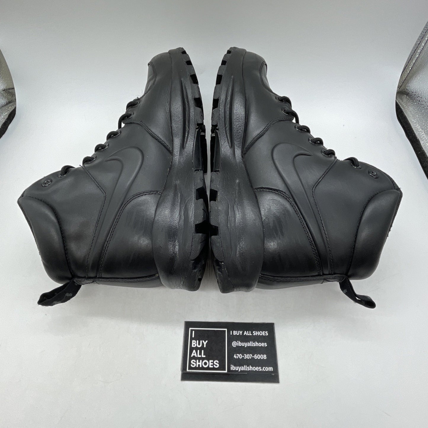 Size 11 - Nike Manoa Leather Black (454350-003)