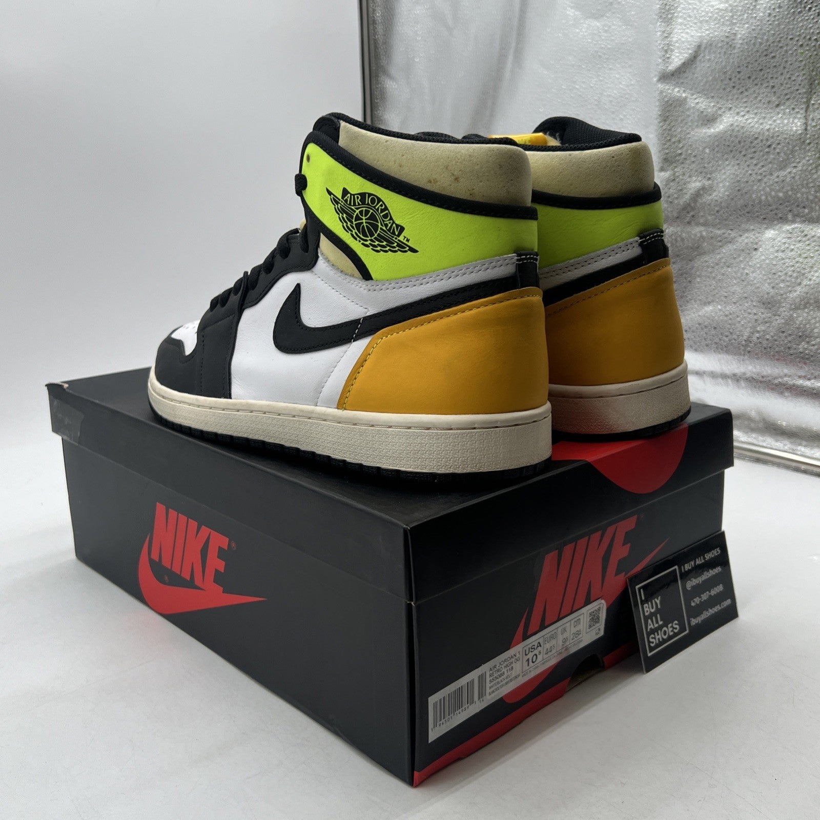 Size 10.5 - Air Jordan 1 Retro High OG Volt (555088-118)
