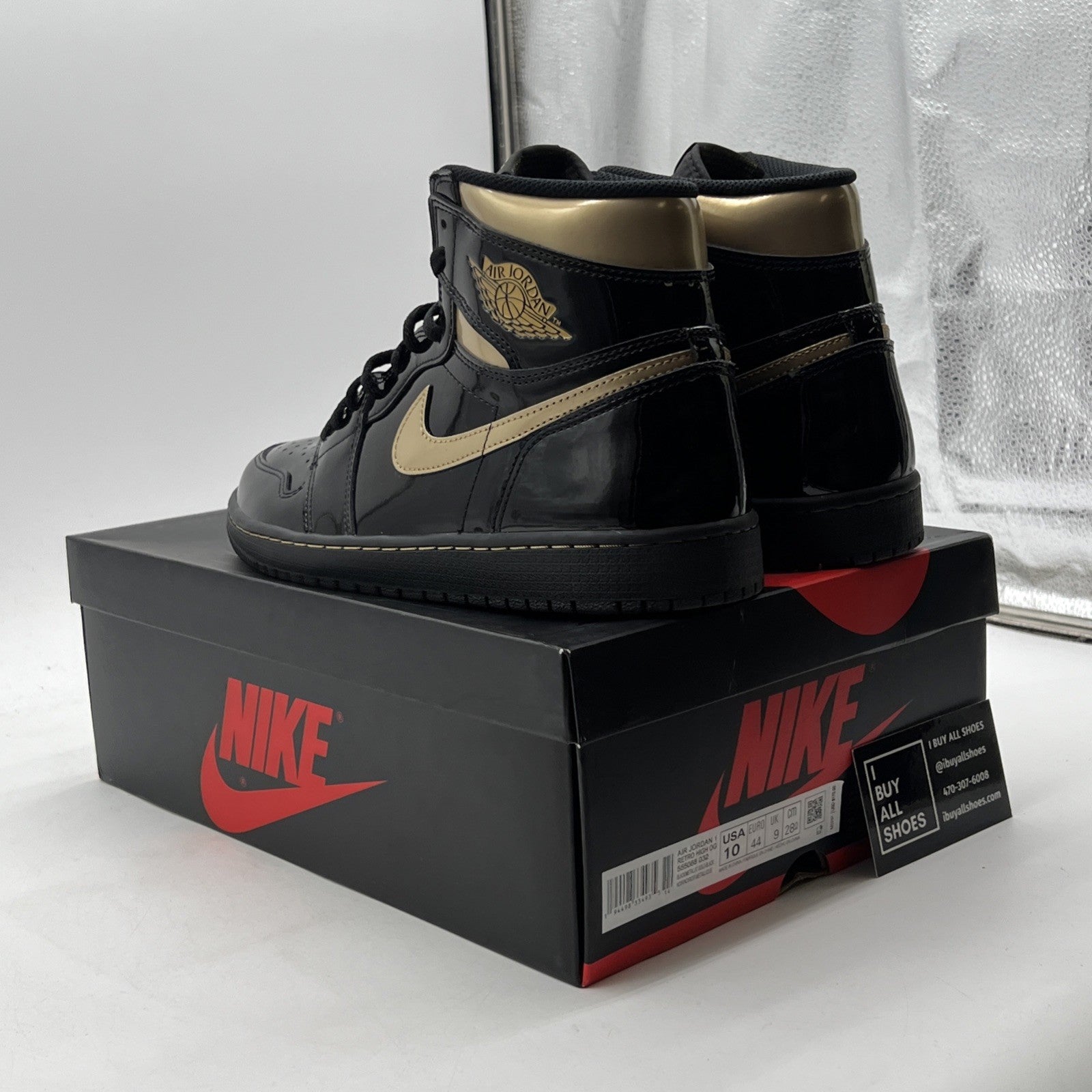 Size 10 - Air Jordan 1 Black 2020 (555088-032)