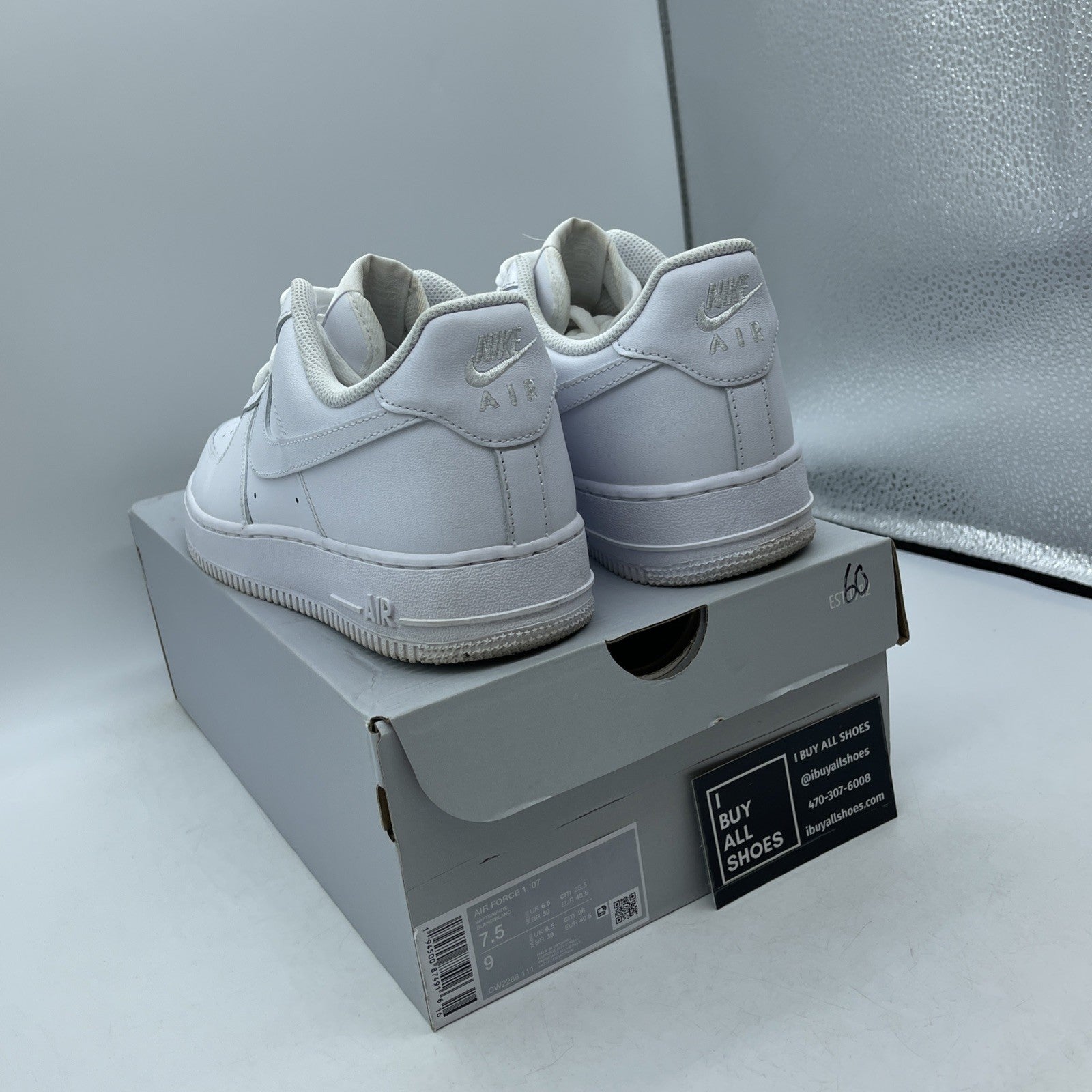 Size 7.5 - Nike Air Force 1 '07 Low Triple White Leather (CW2288-111)