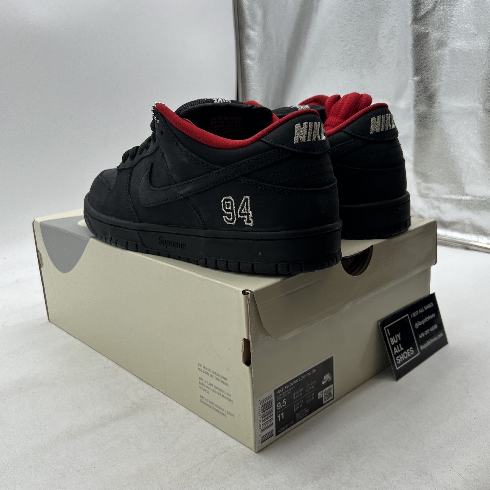 Size 9.5 - Supreme x Nike Dunk SB Low Black (HQ8487-001)