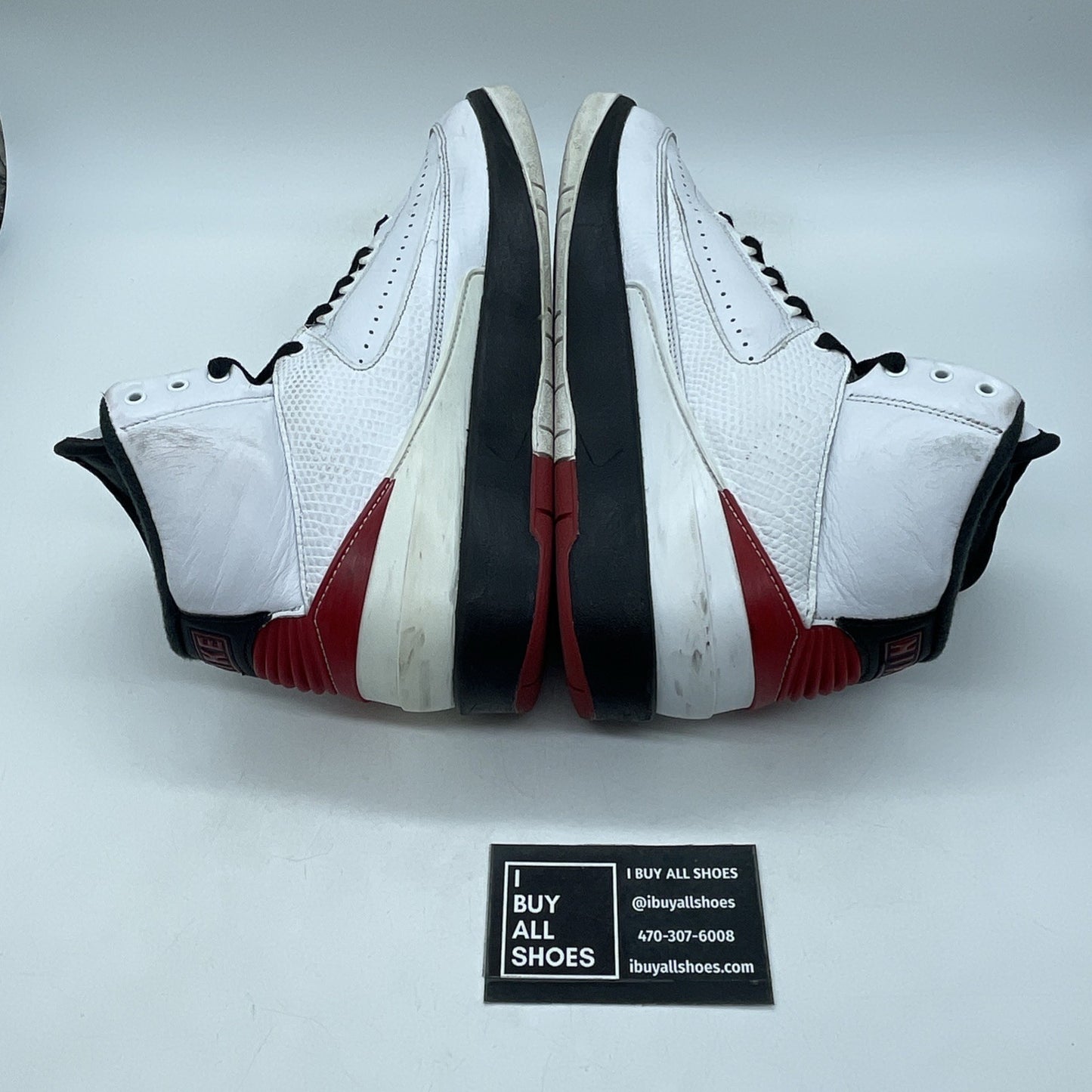 Size 8 - Jordan 2 Retro Mid Chicago White Red Black Leather (DX2454-106)