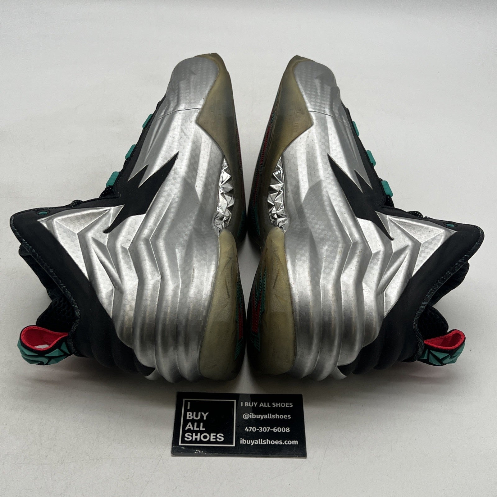 Size 11 - Nike Chuck Posite Metallic Silver (684758-001)