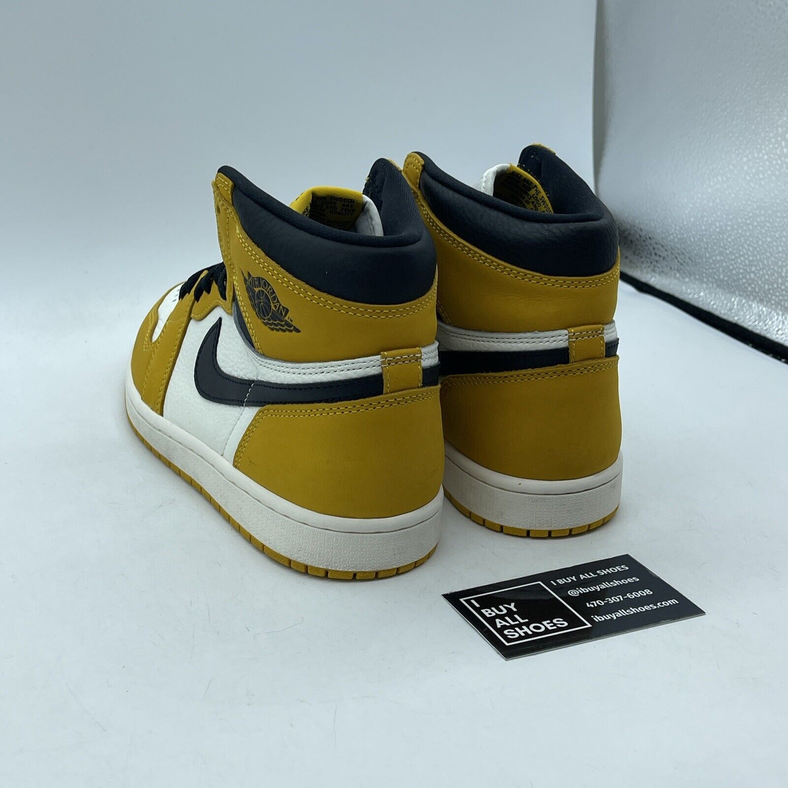 Size 8 - Air Jordan 1 Retro OG High Yellow Ochre Yellow Suede (DZ5485-701)